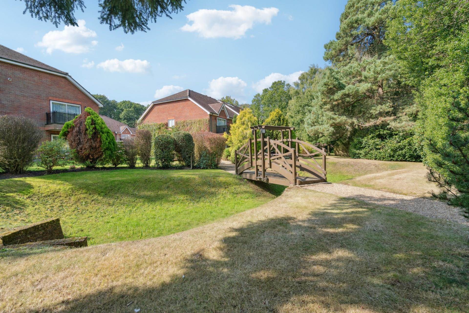 Additional Property Image 3 bedroom Flat for sale in Bushey 17
