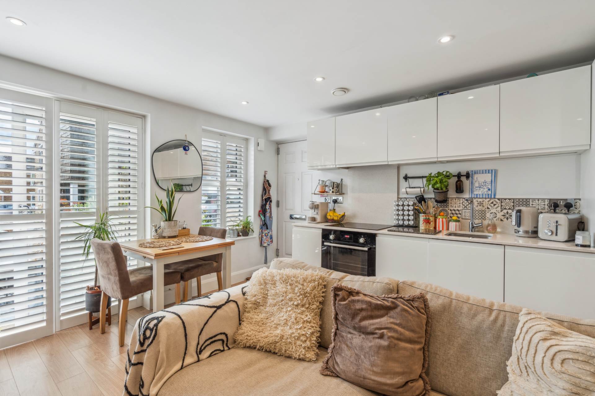 Additional Property Image 1 bedroom Flat for sale in Bushey 4