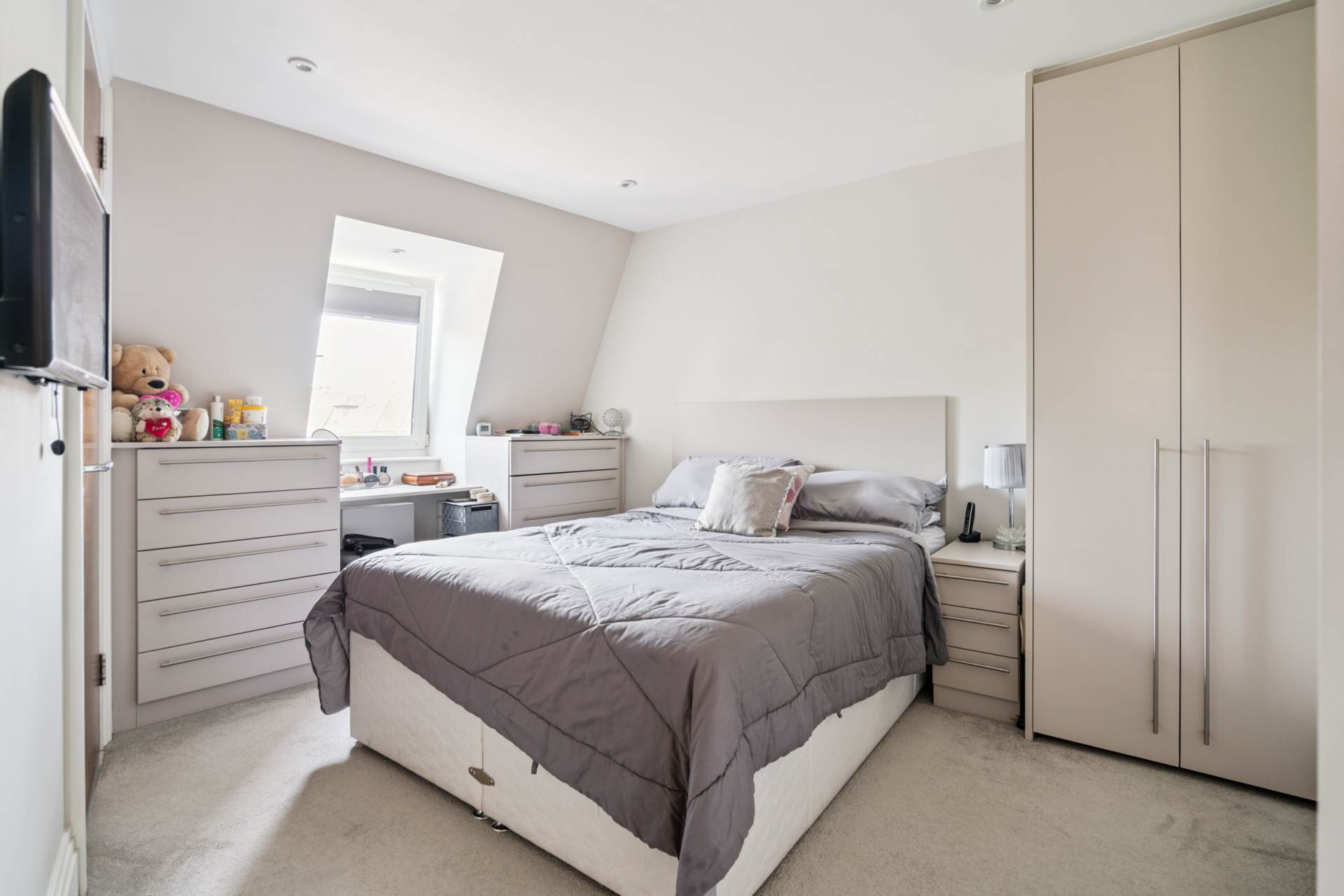 Additional Property Image 3 bedroom Semi Detached for sale in Bushey 12