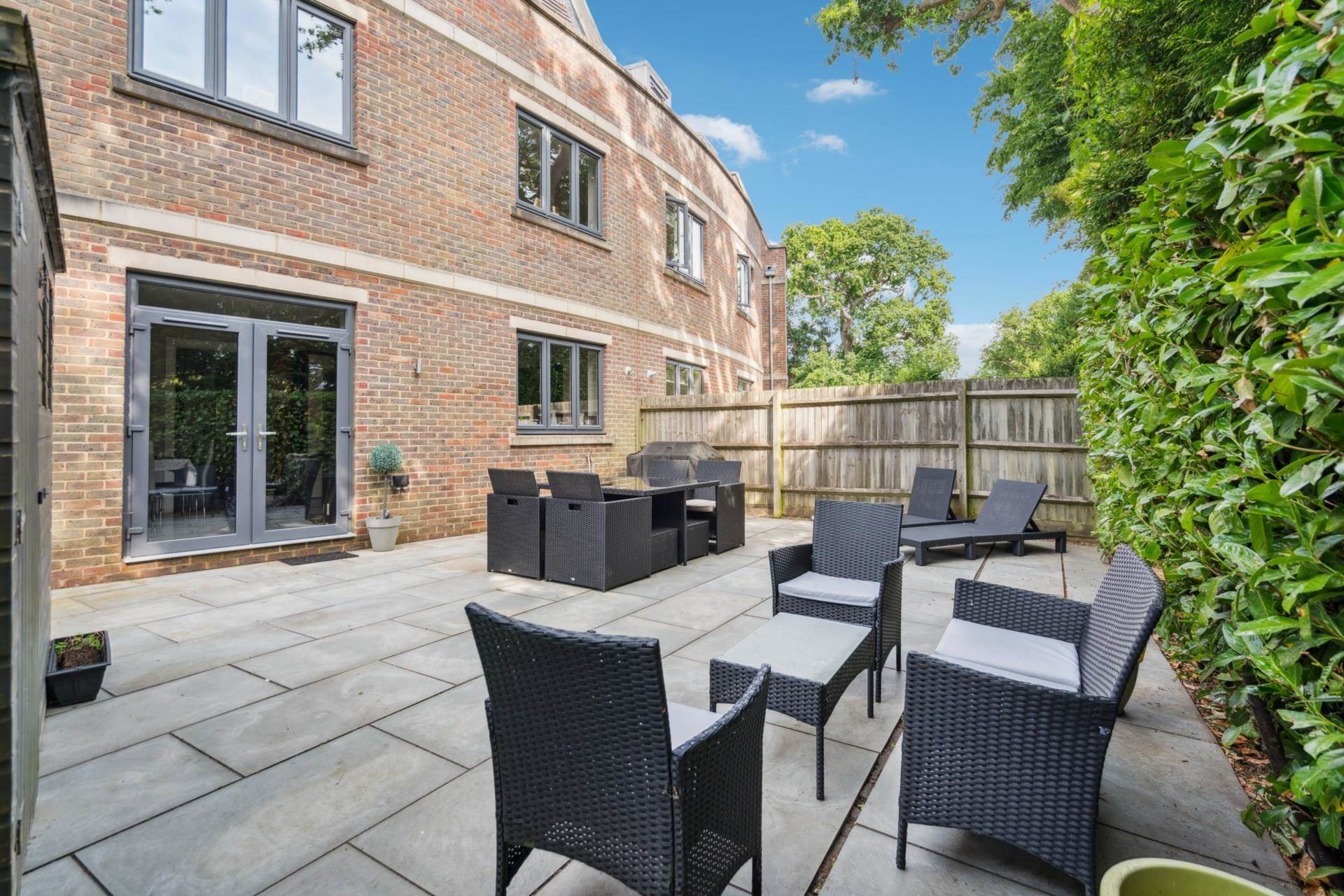 Additional Property Image 3 bedroom Semi Detached for sale in Bushey 17