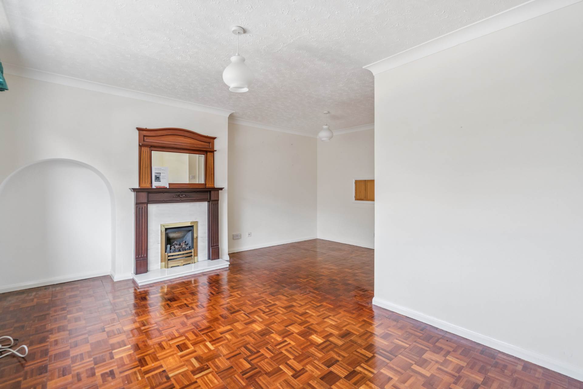 Additional Property Image 2 bedroom Maisonette for sale in Bushey 3