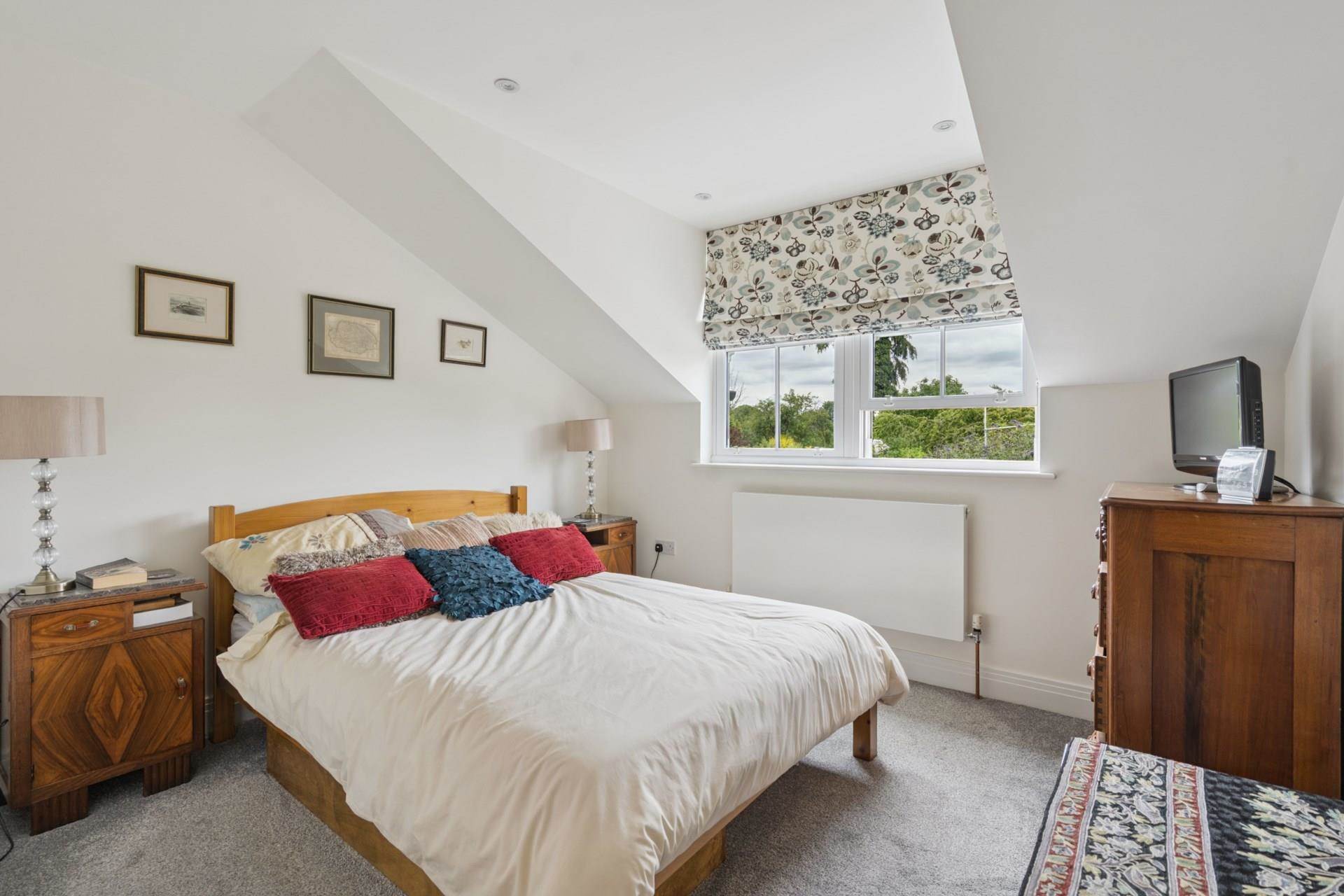 Additional Property Image 2 bedroom Semi Detached for sale in Watford 7