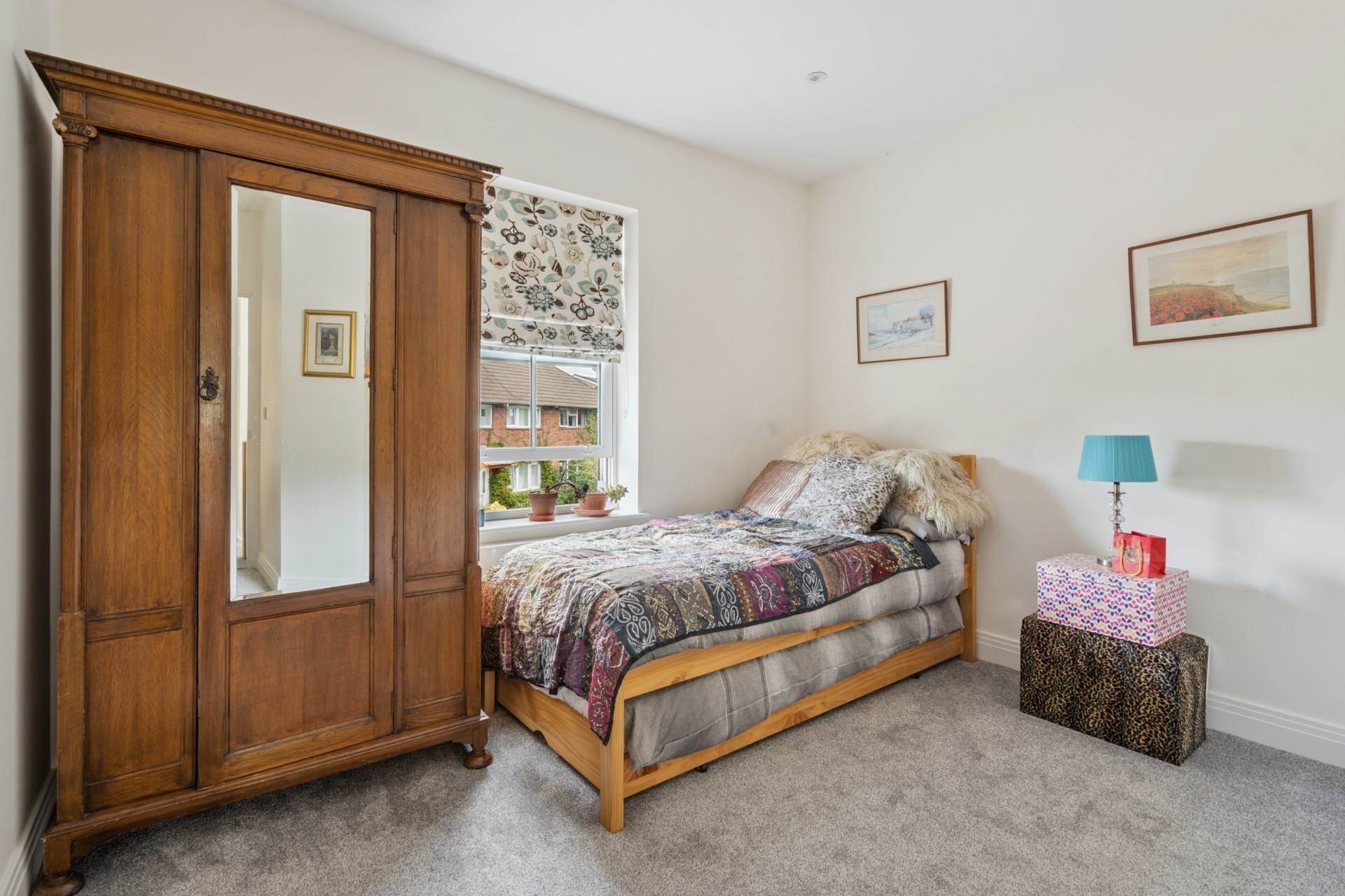 Additional Property Image 2 bedroom Semi Detached for sale in Watford 9