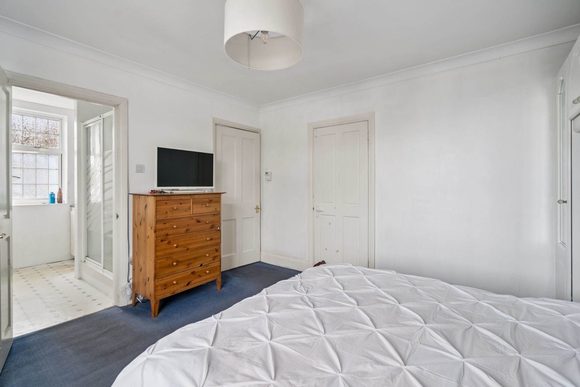 Additional Property Image 4 bedroom Detached for sale in Watford 15