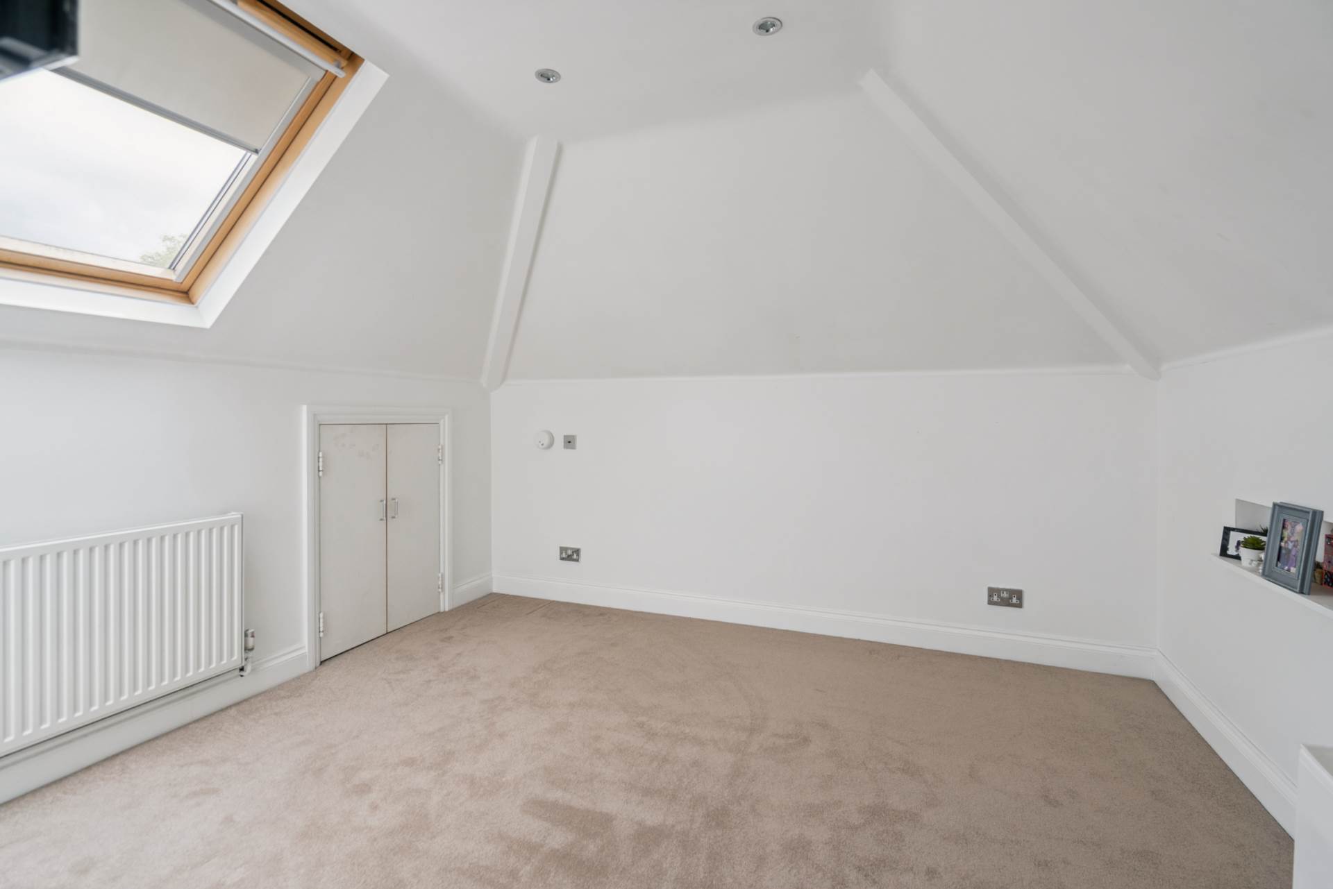 Additional Property Image 4 bedroom Semi Detached for sale in Bushey 16