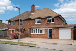 4 bedroom Semi Detached for sale in Bushey