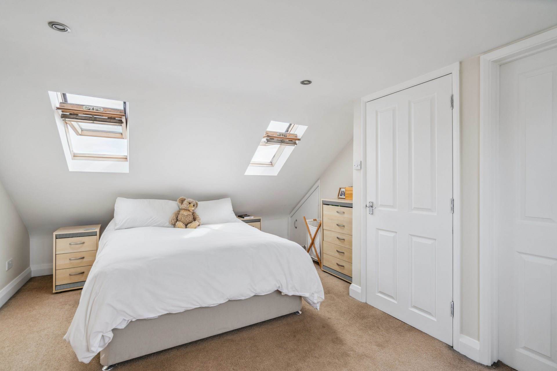 Additional Property Image 4 bedroom Semi Detached for sale in Bushey 12