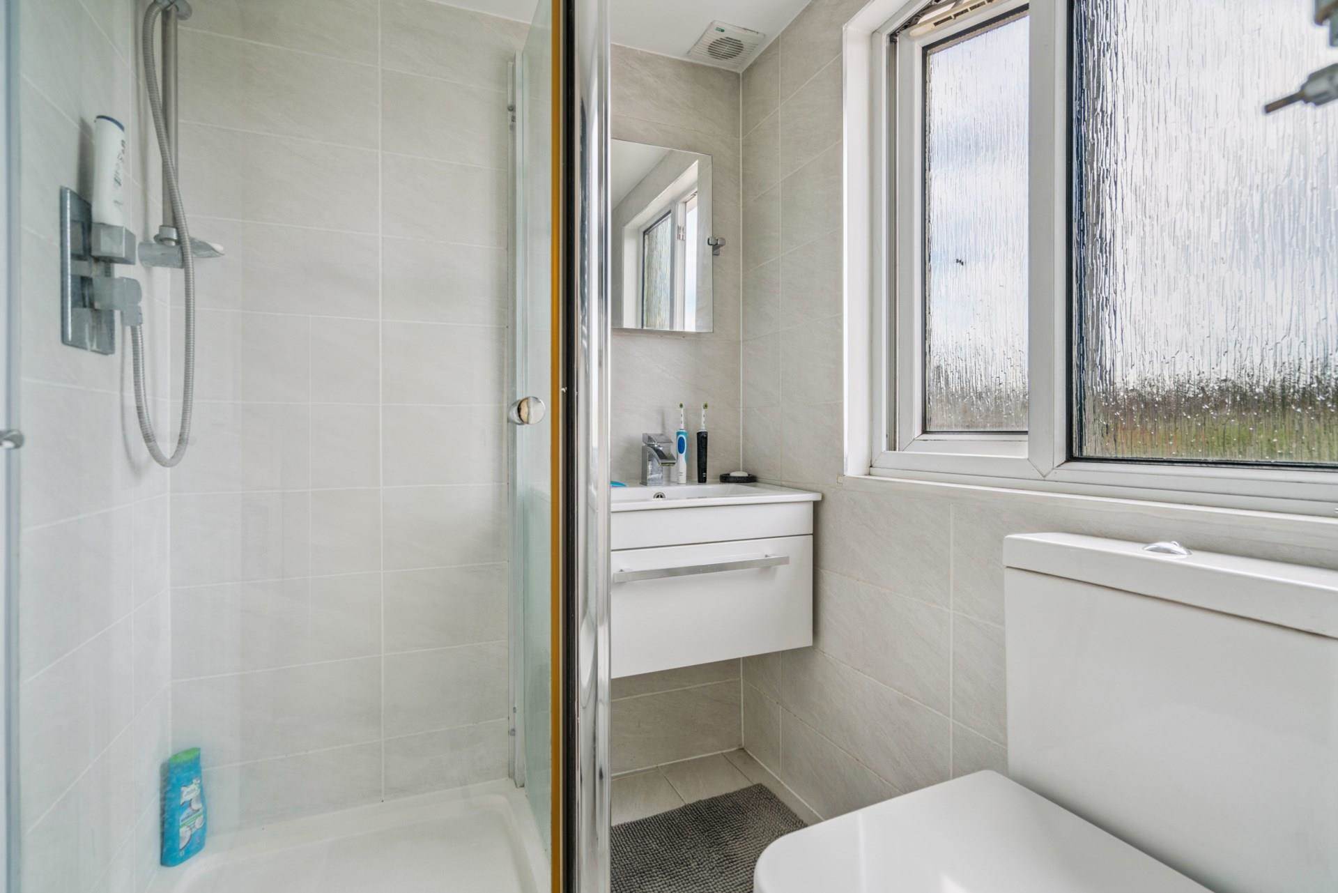 Additional Property Image 4 bedroom Semi Detached for sale in Bushey 14