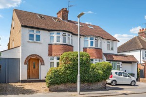 4 bedroom Semi Detached for sale in Bushey