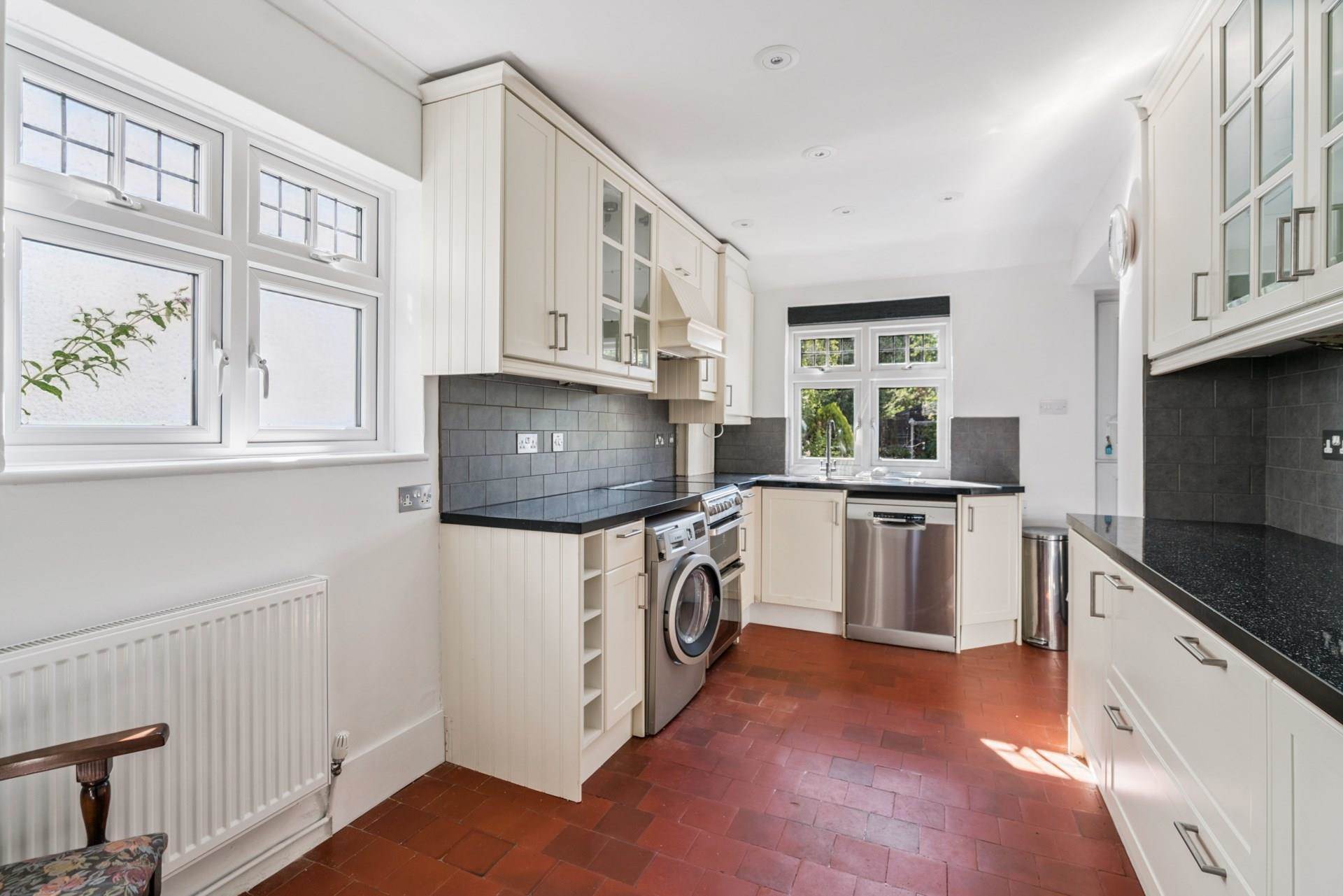 Additional Property Image 4 bedroom Detached for sale in Bushey 7