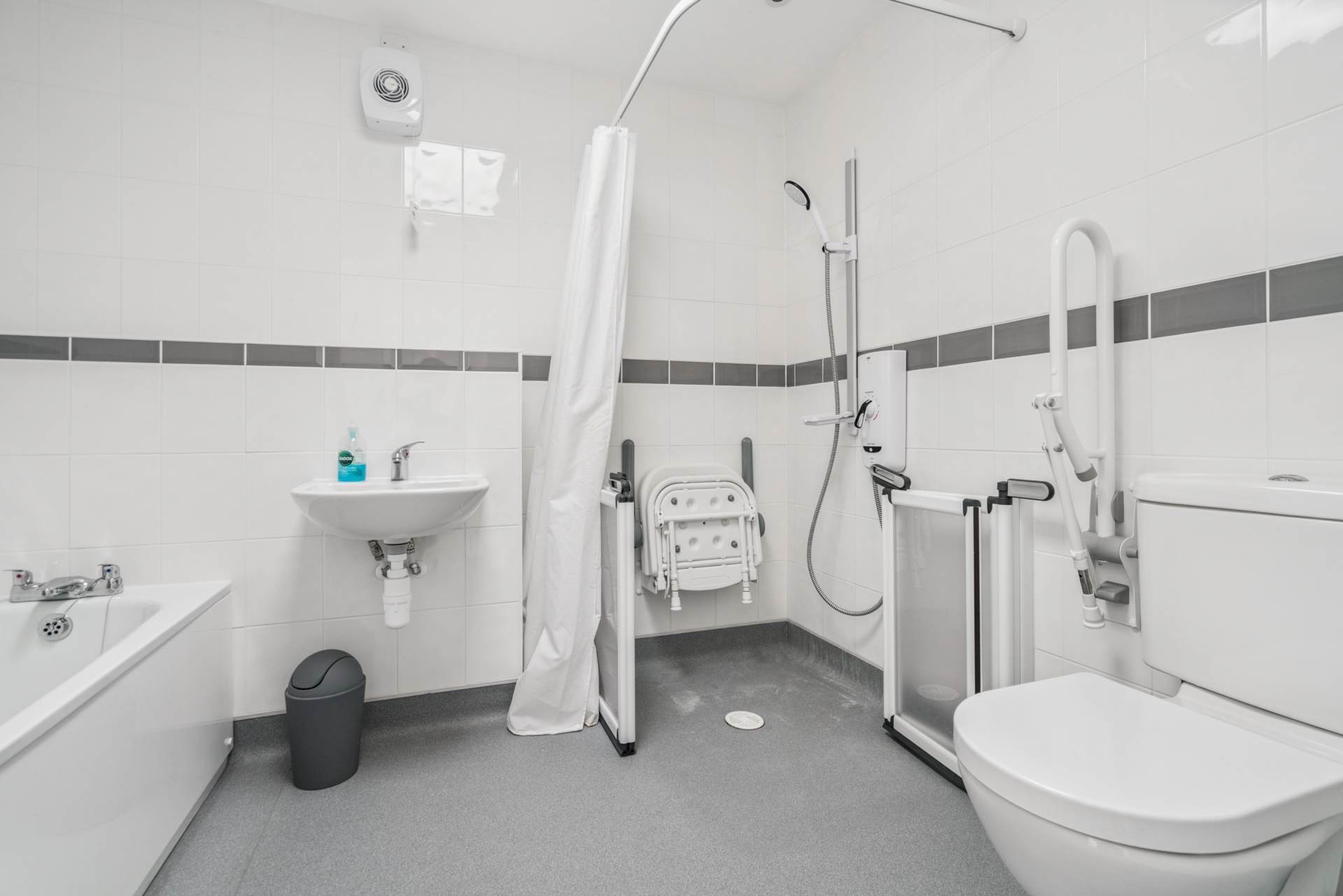 Additional Property Image 4 bedroom Detached for sale in Bushey 12