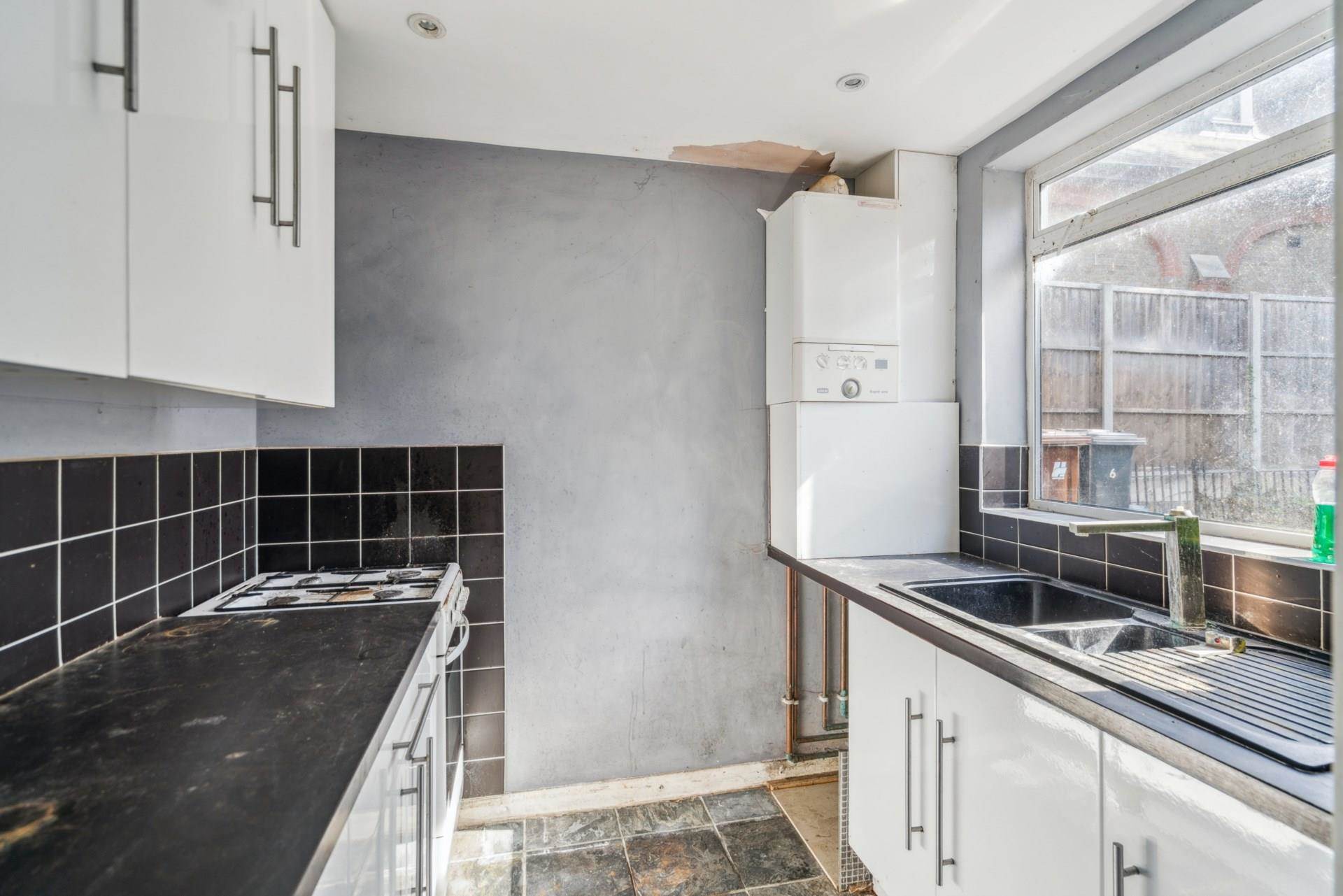 Additional Property Image 2 bedroom End of Terrace for sale in Bushey 4