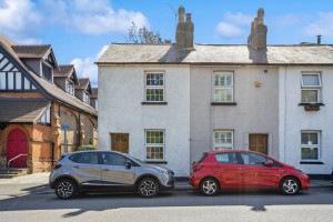 2 bedroom End of Terrace for sale in Bushey