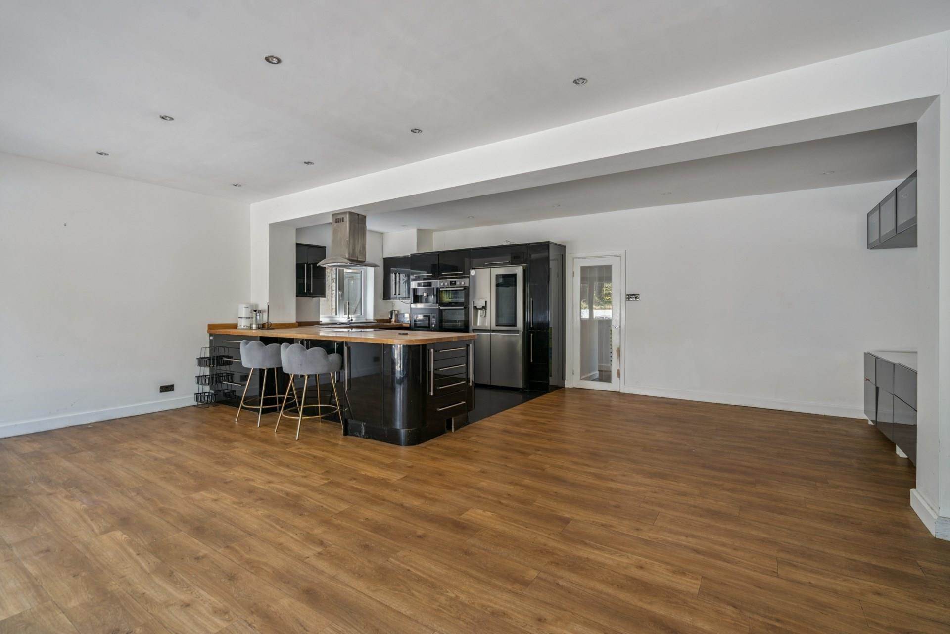Additional Property Image 4 bedroom Detached for sale in Bushey 8