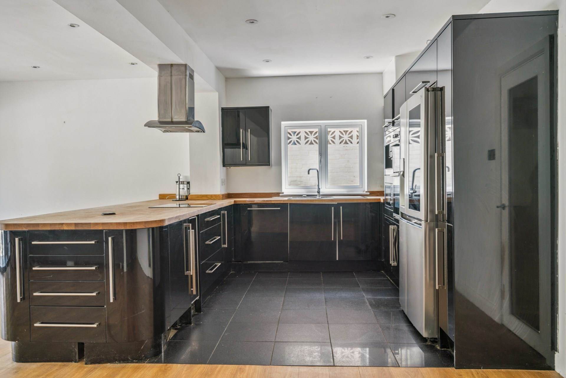 Additional Property Image 4 bedroom Detached for sale in Bushey 9