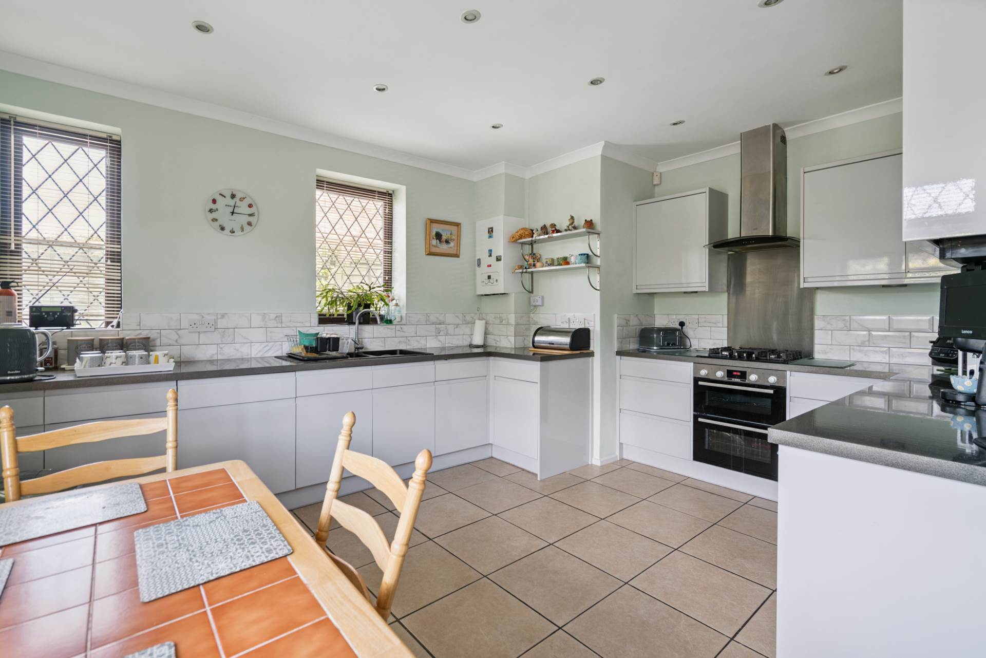Additional Property Image 4 bedroom Detached for sale in Watford 7
