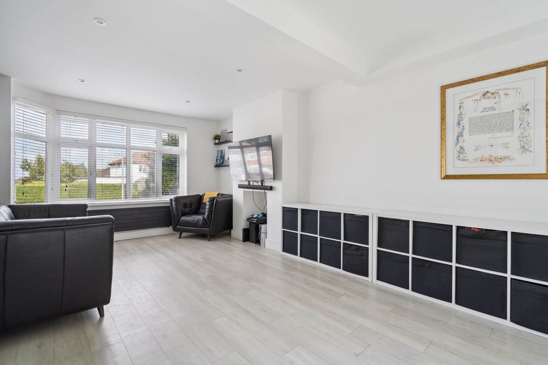 Additional Property Image 3 bedroom Semi Detached for sale in Bushey 3