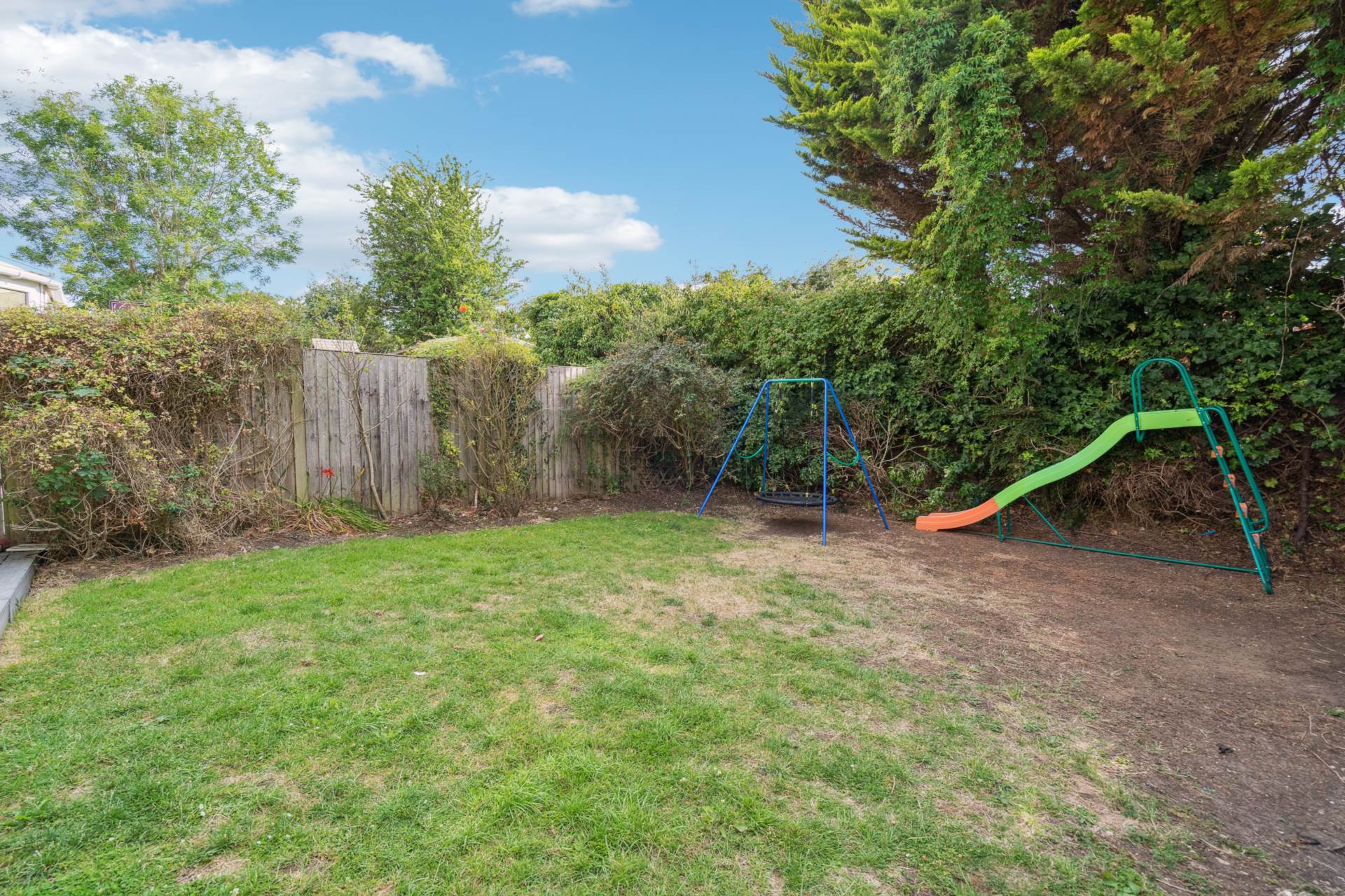 Additional Property Image 3 bedroom Semi Detached for sale in Bushey 17