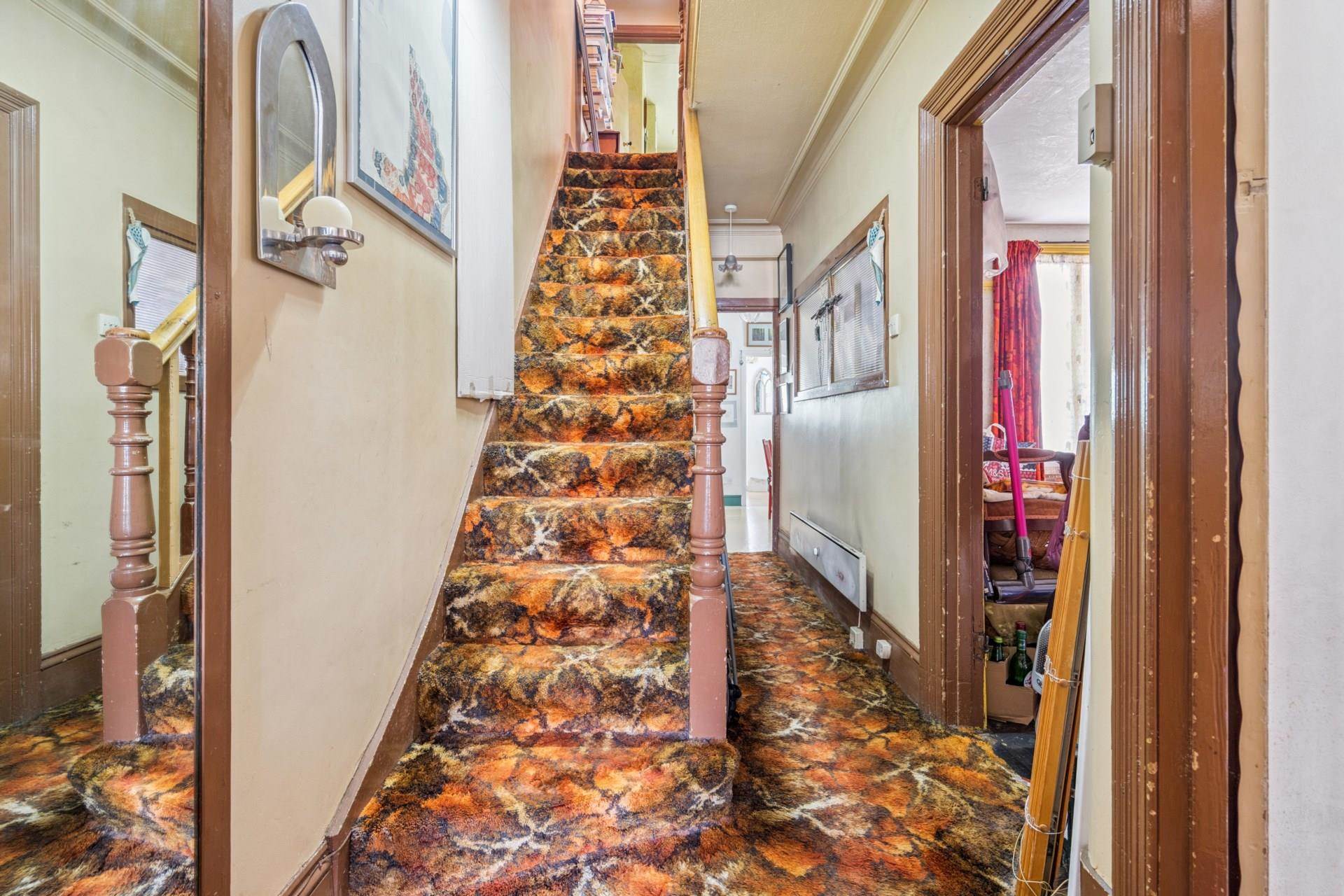 Additional Property Image 3 bedroom Semi Detached for sale in Watford 2