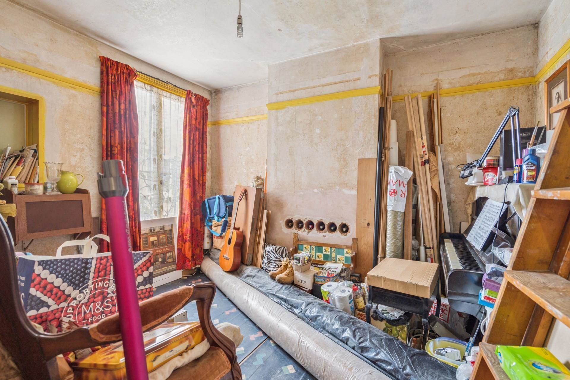 Additional Property Image 3 bedroom Semi Detached for sale in Watford 4