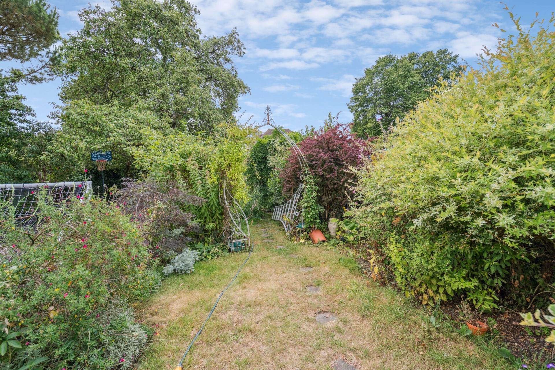 Additional Property Image 3 bedroom Semi Detached for sale in Watford 13