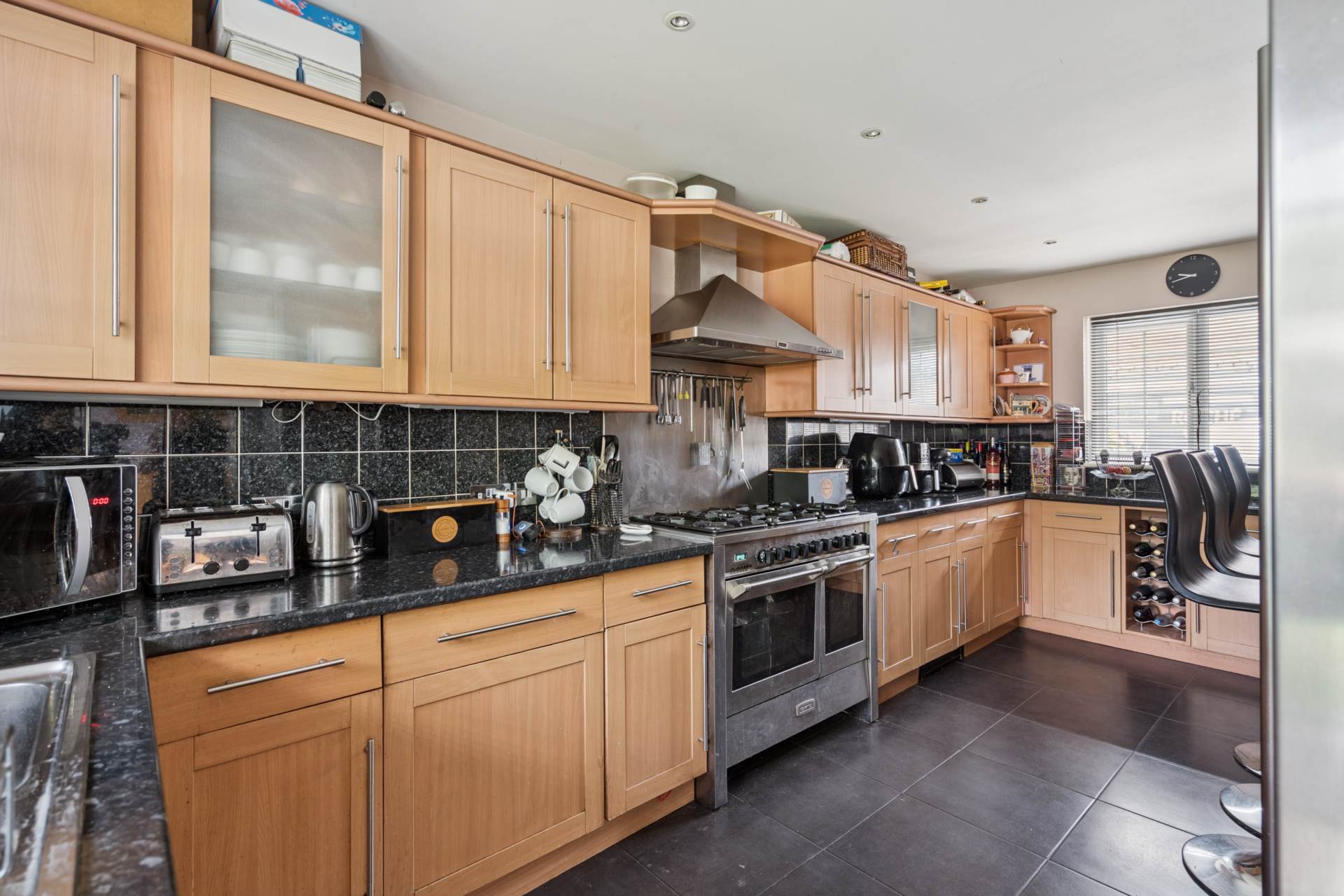 Additional Property Image 4 bedroom Semi Detached for sale in Watford 5