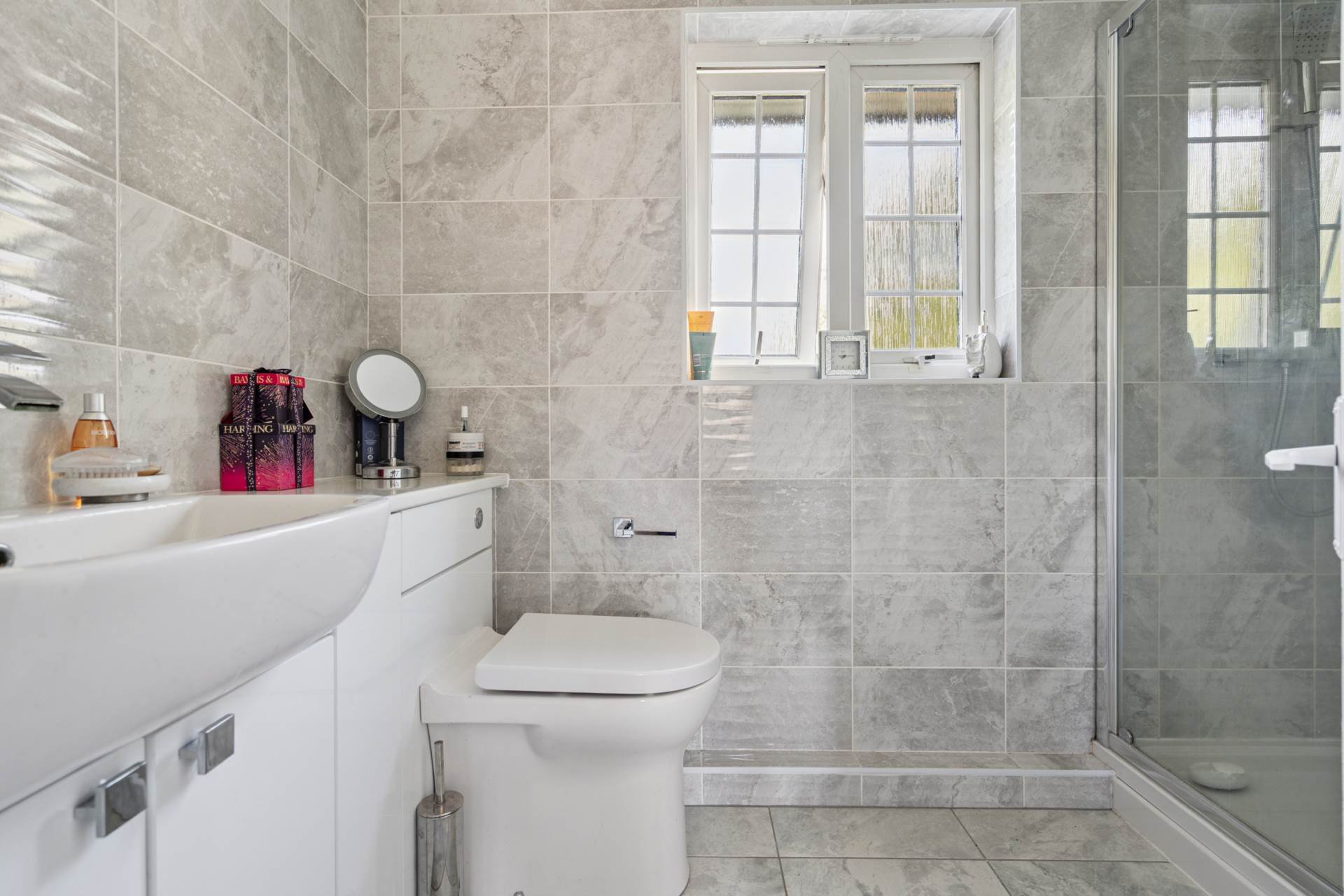 Additional Property Image 4 bedroom Semi Detached for sale in Watford 10