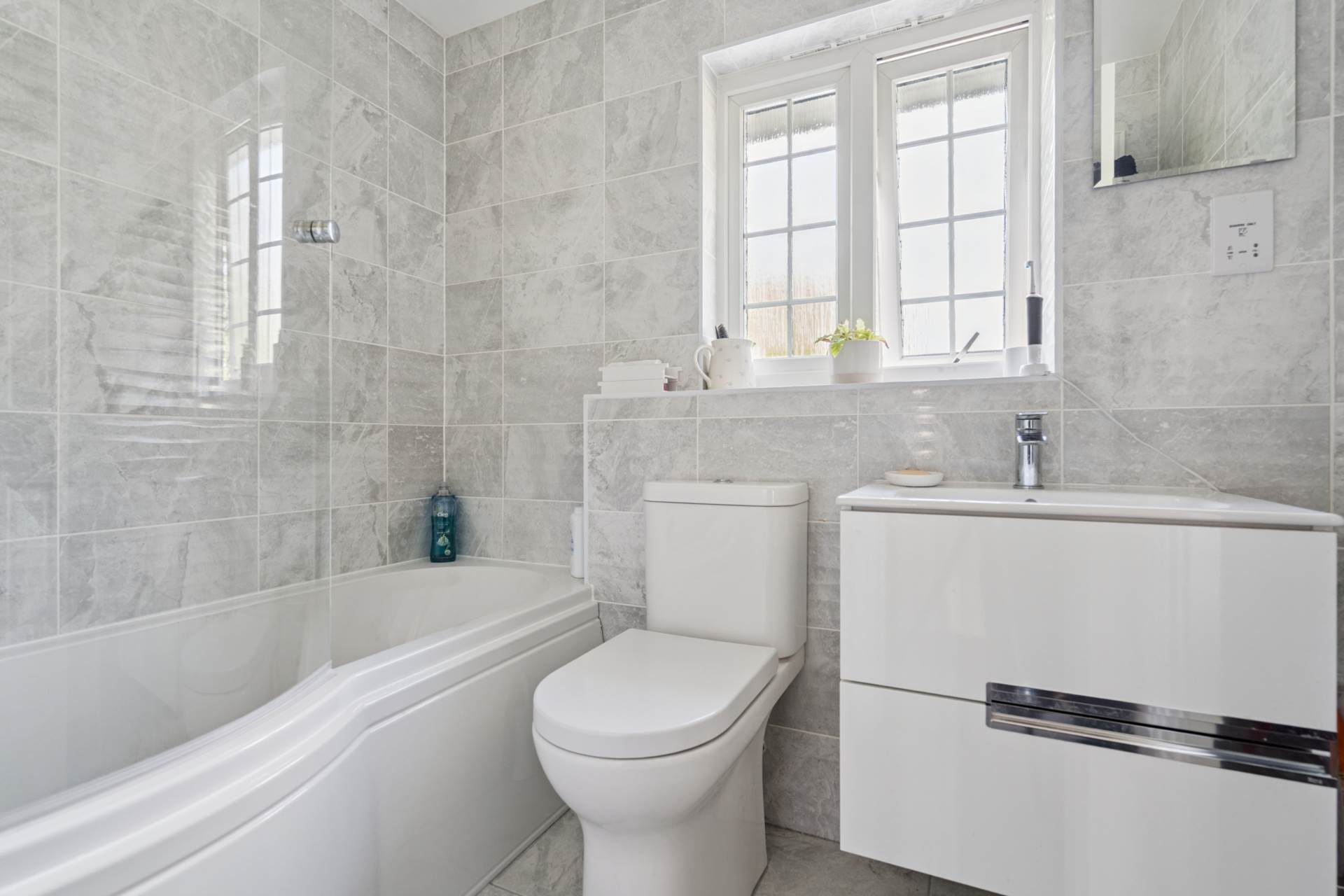 Additional Property Image 4 bedroom Semi Detached for sale in Watford 15
