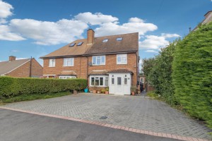 4 bedroom Semi Detached for sale in Bushey