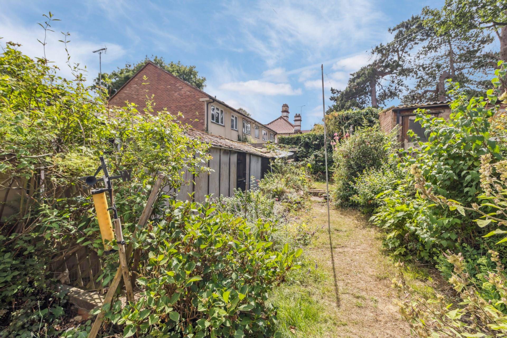 Additional Property Image 3 bedroom Semi Detached for sale in Bushey 12