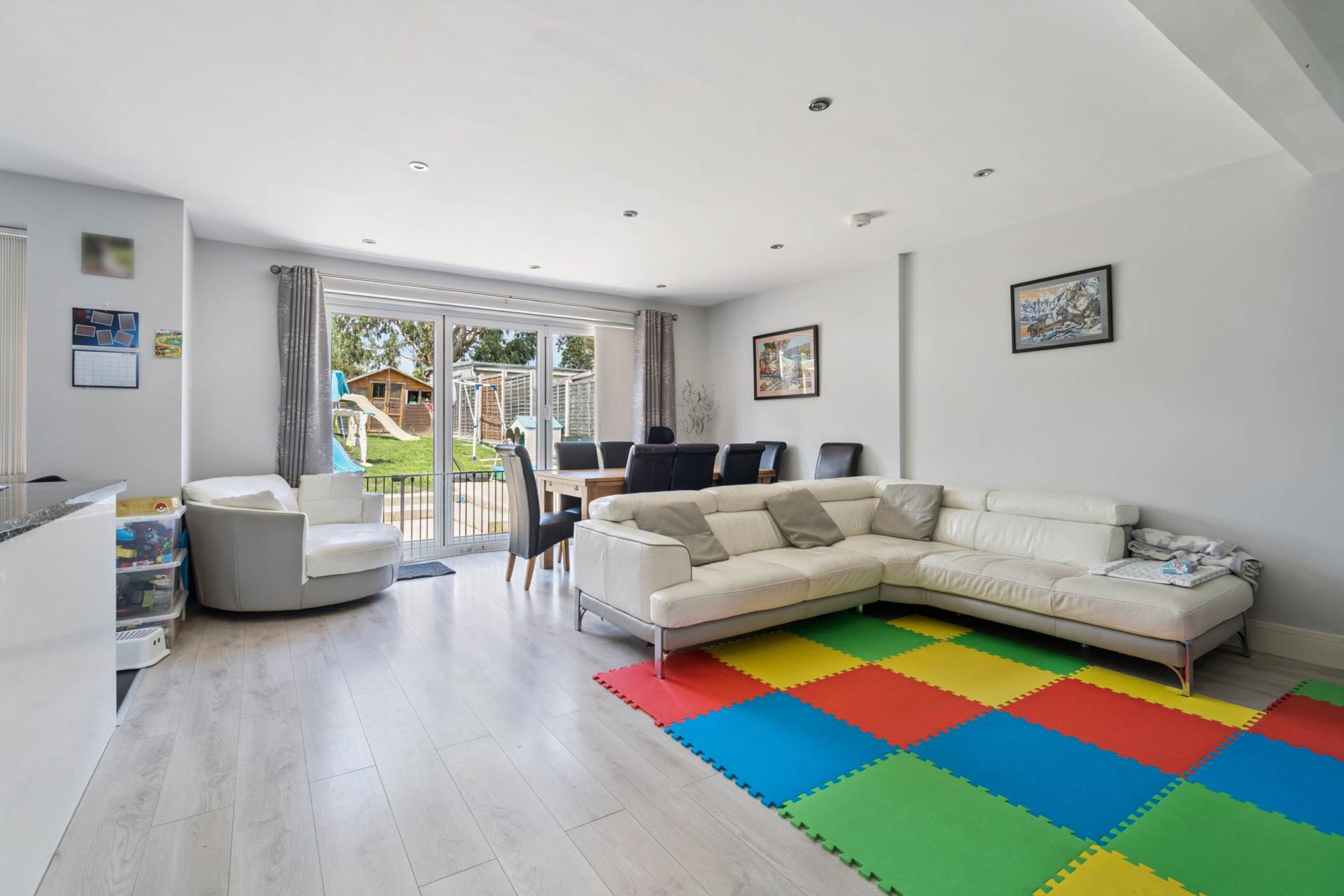 Additional Property Image 3 bedroom Semi Detached Bungalow for sale in Watford 3