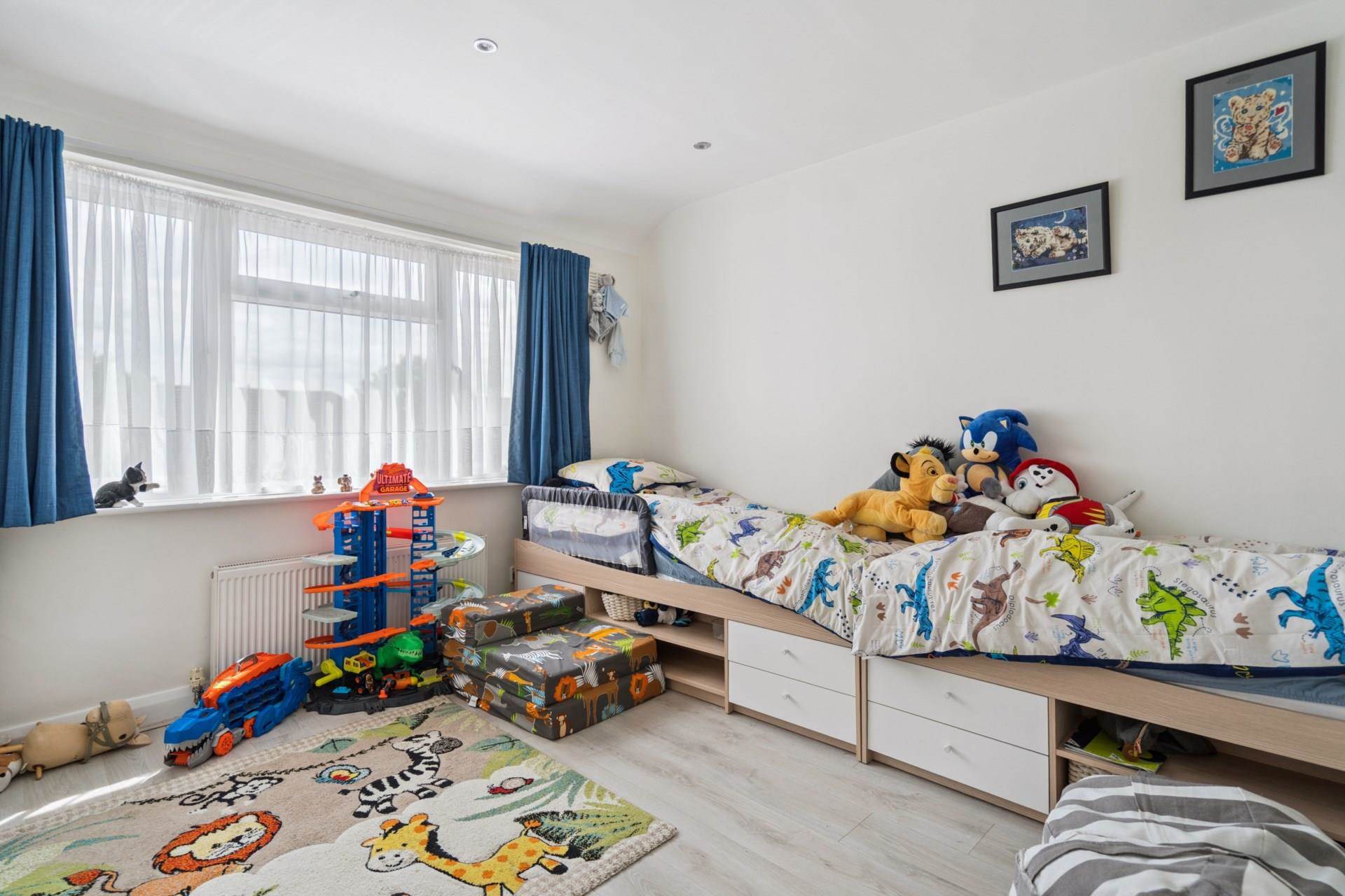 Additional Property Image 3 bedroom Semi Detached Bungalow for sale in Watford 8