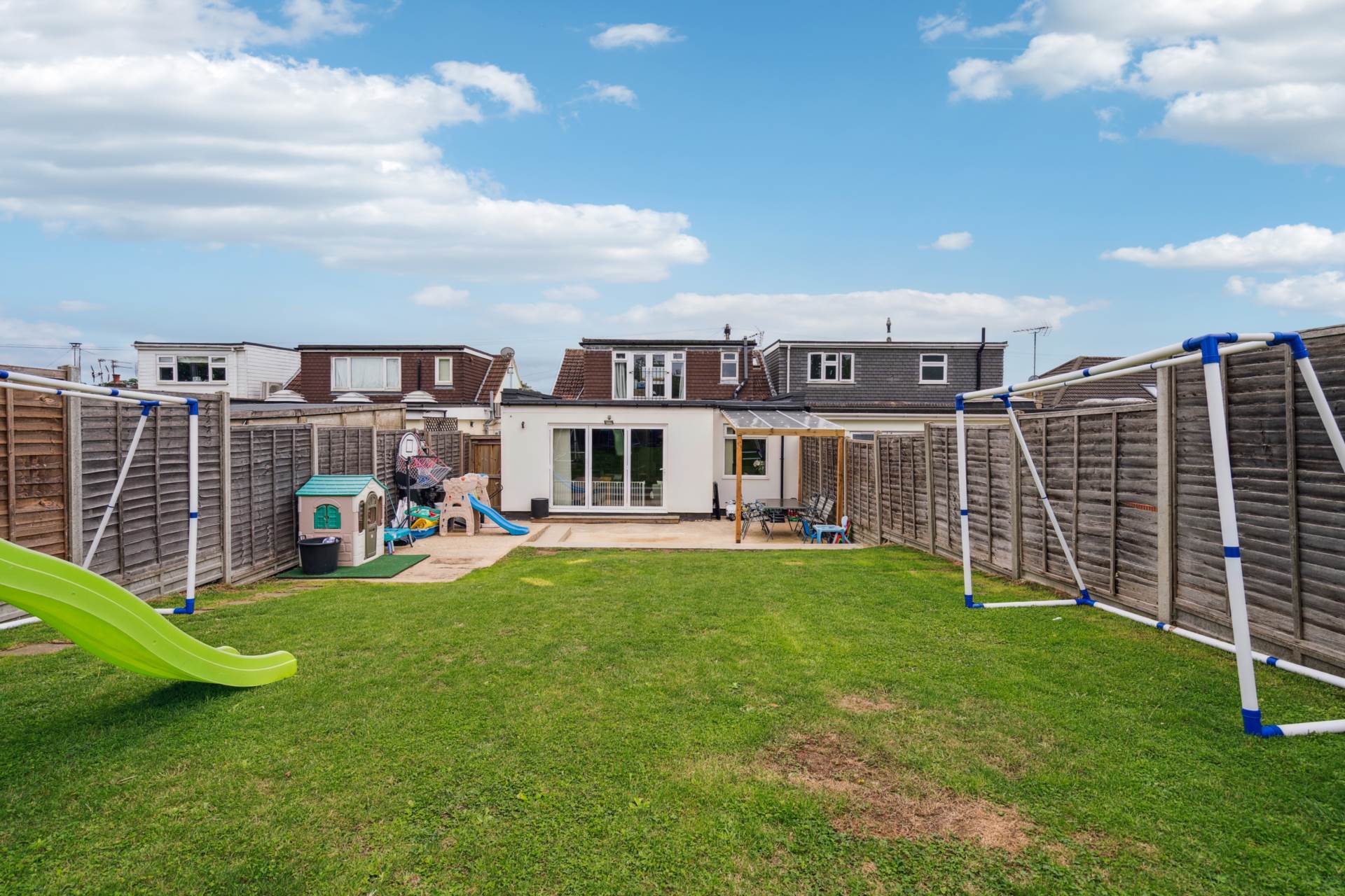 Additional Property Image 3 bedroom Semi Detached Bungalow for sale in Watford 13