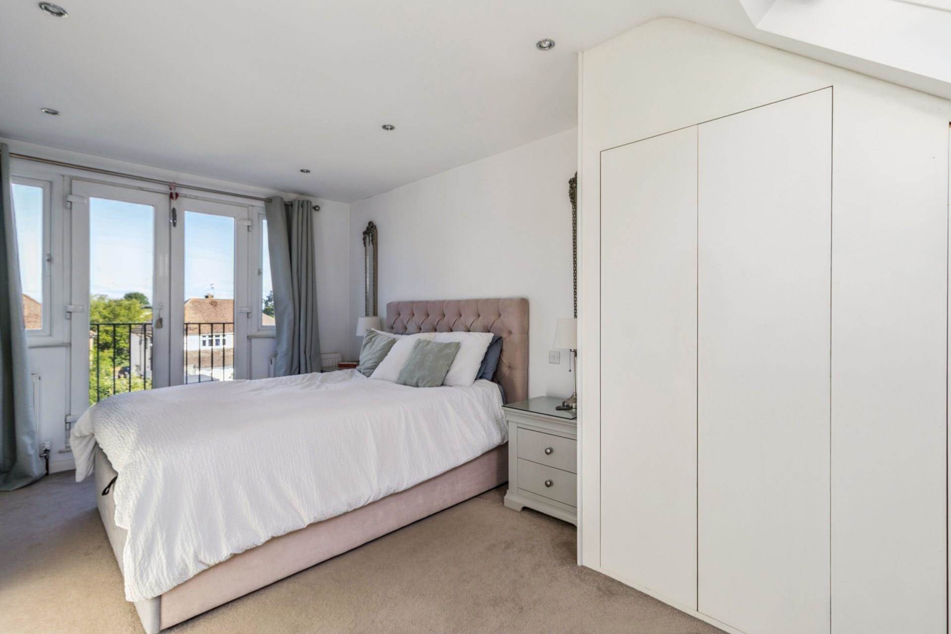 Additional Property Image 4 bedroom Semi Detached for sale in Bushey 12