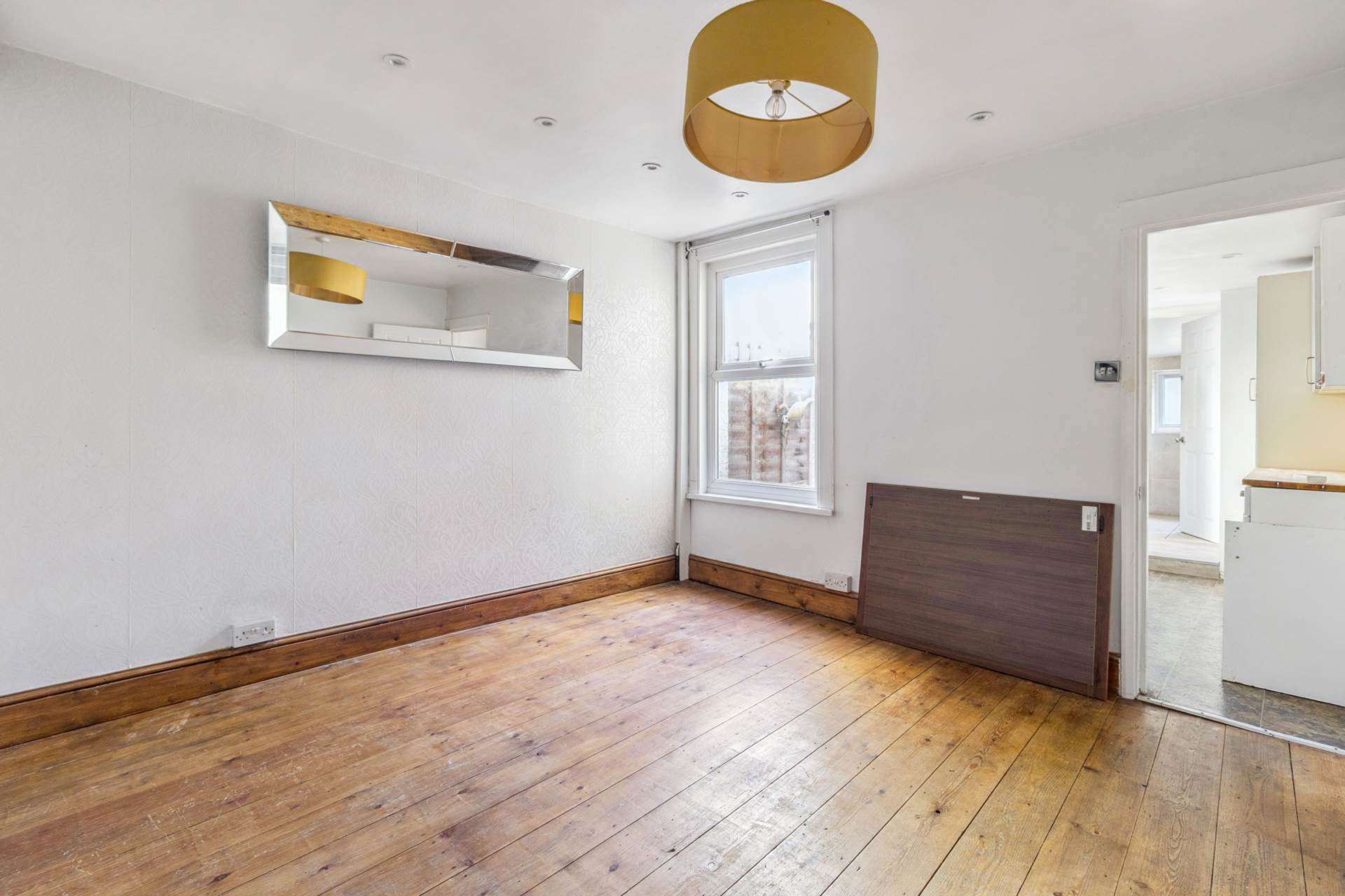 Additional Property Image 3 bedroom Terraced for sale in Watford 3
