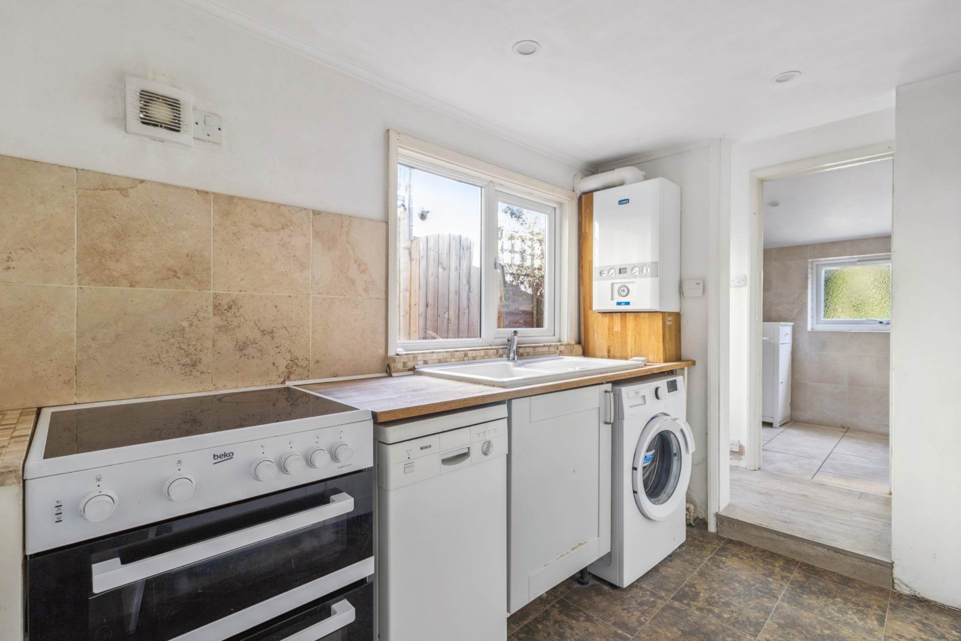 Additional Property Image 3 bedroom Terraced for sale in Watford 4