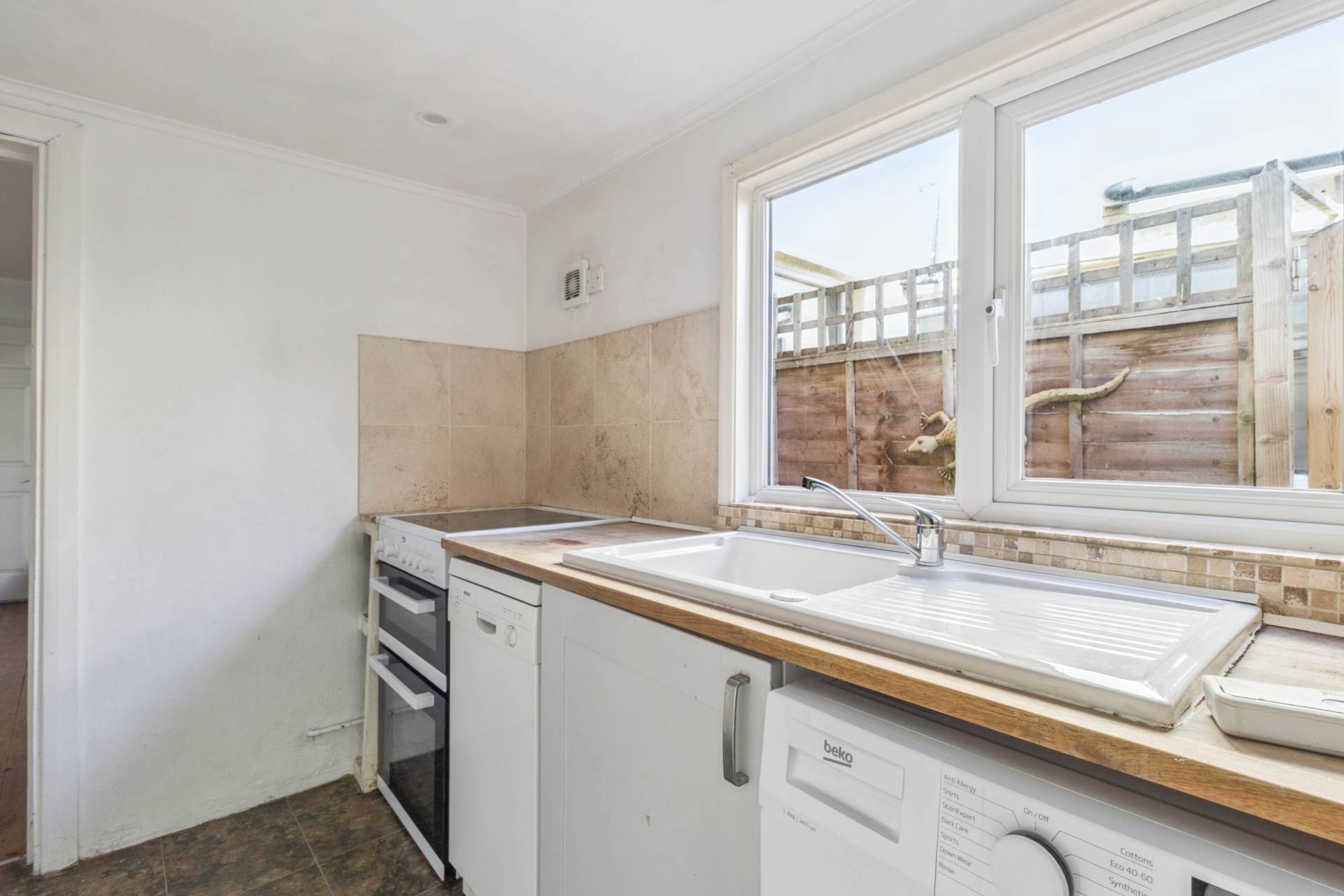Additional Property Image 3 bedroom Terraced for sale in Watford 5
