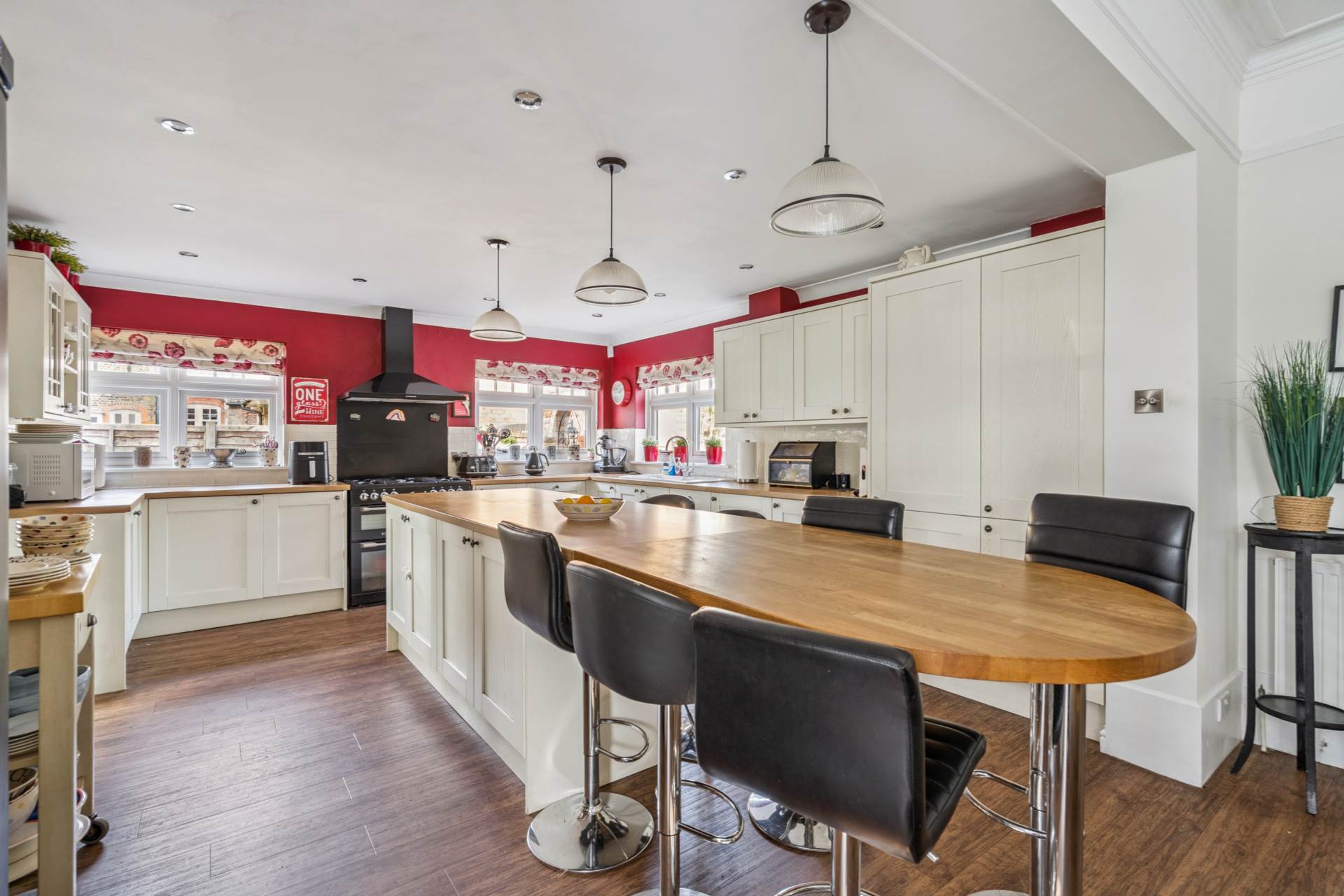 Additional Property Image 5 bedroom Semi Detached for sale in Bushey 7