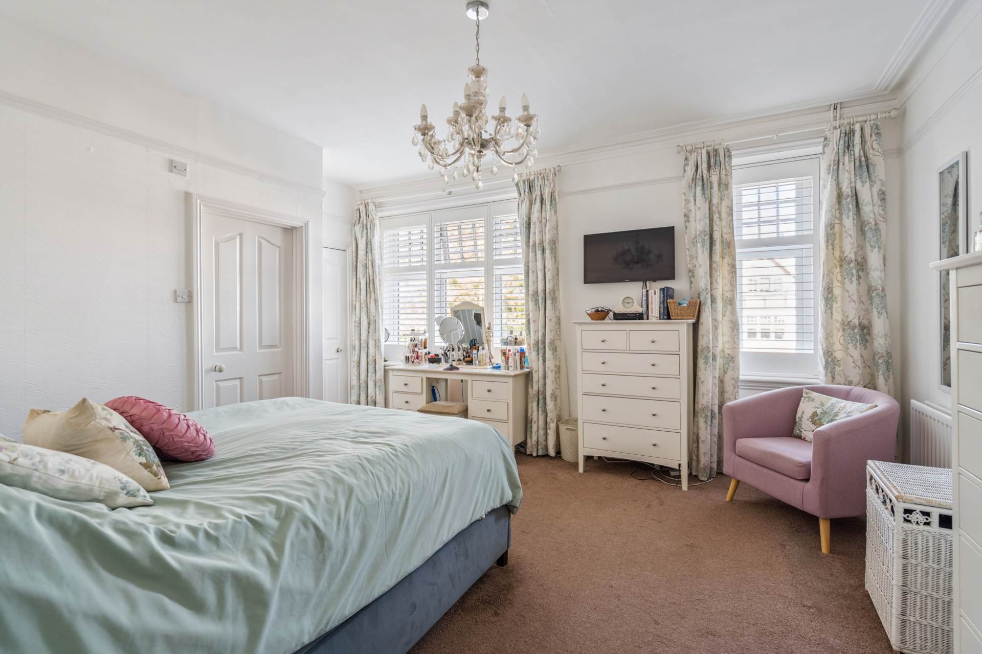 Additional Property Image 5 bedroom Semi Detached for sale in Bushey 8