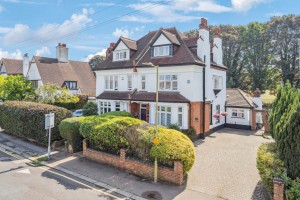 5 bedroom Semi Detached for sale in Bushey