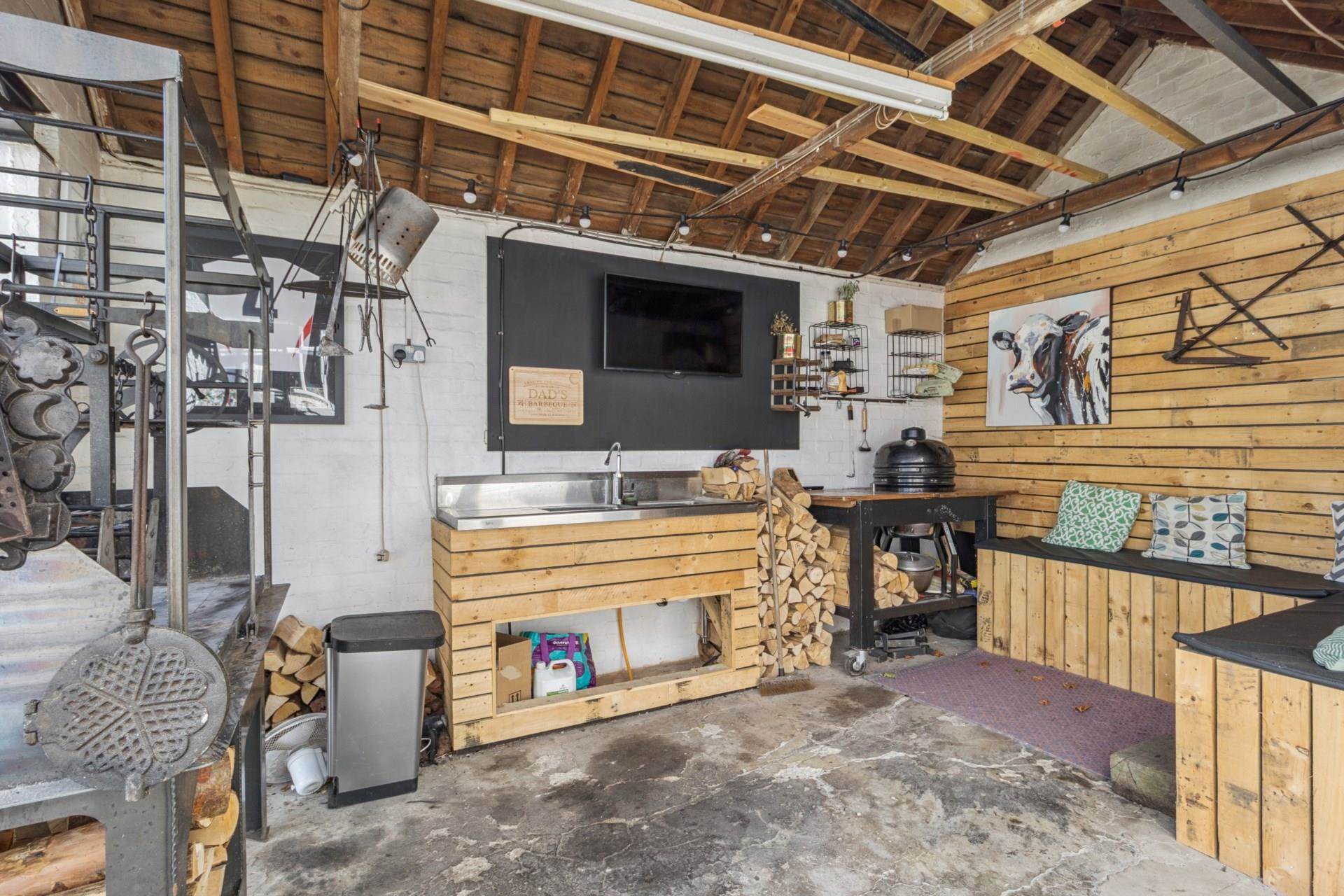 Additional Property Image 4 bedroom Detached for sale in Bushey 13