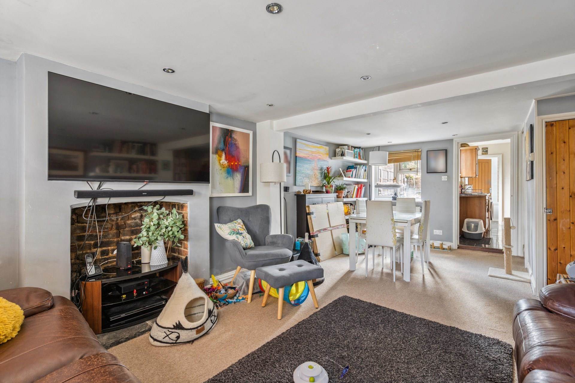 Additional Property Image 2 bedroom End of Terrace for sale in Bushey 2
