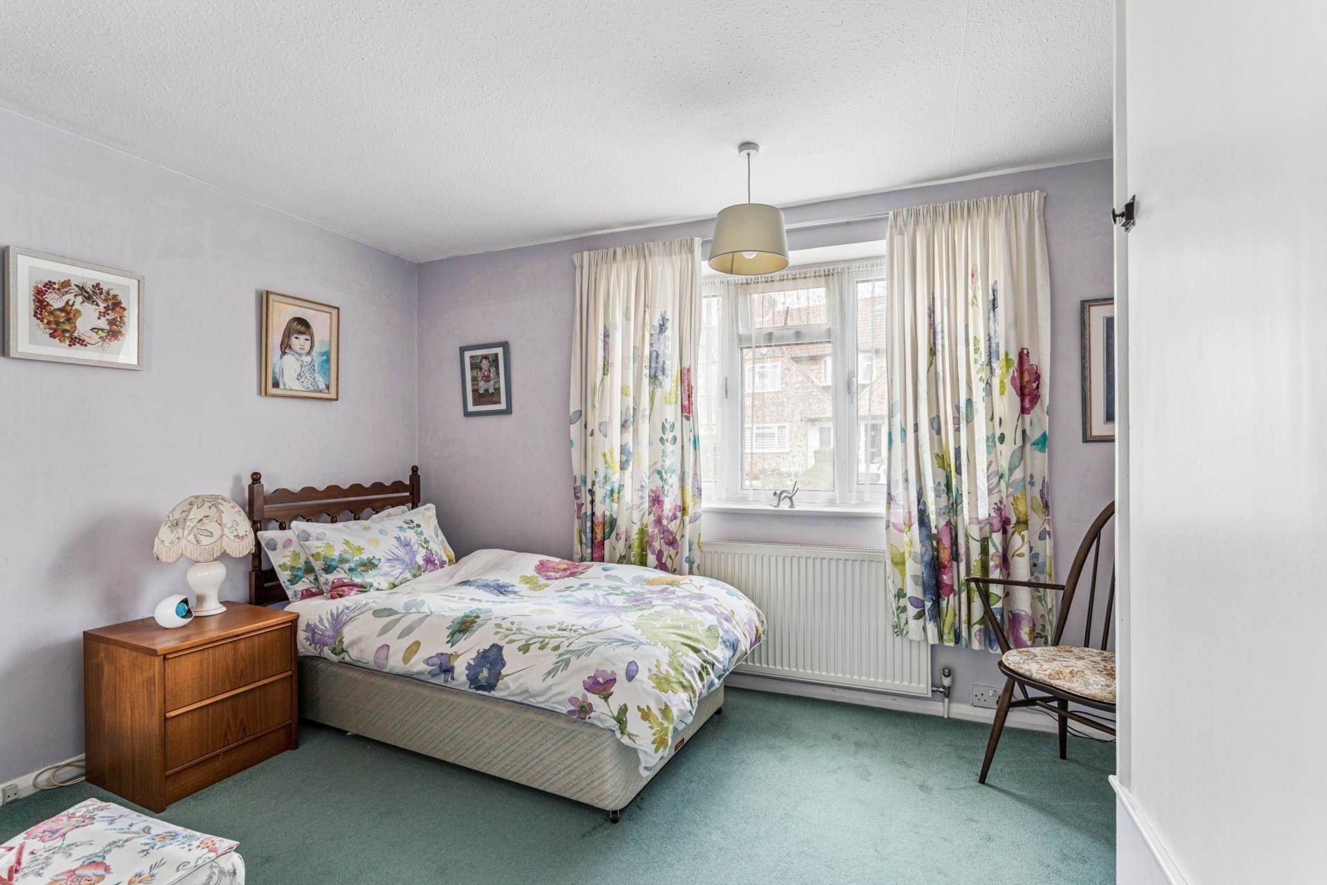 Additional Property Image 3 bedroom Semi Detached for sale in Bushey Heath 9