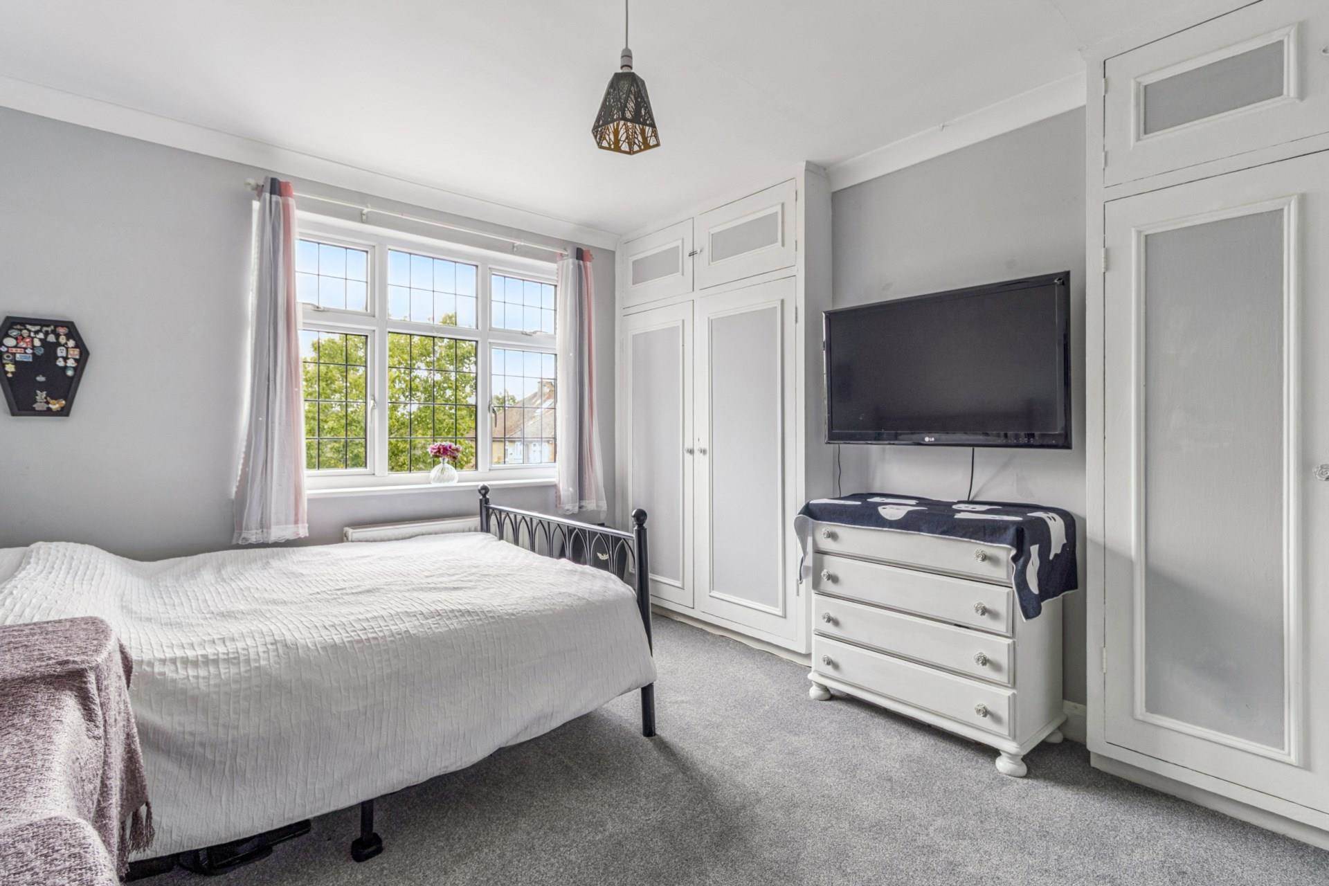 Additional Property Image 3 bedroom Semi Detached for sale in Bushey 6