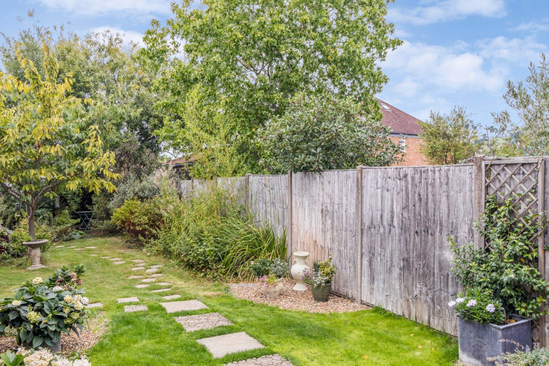Additional Property Image 3 bedroom Semi Detached for sale in Bushey 9
