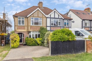 3 bedroom Semi Detached for sale in Bushey