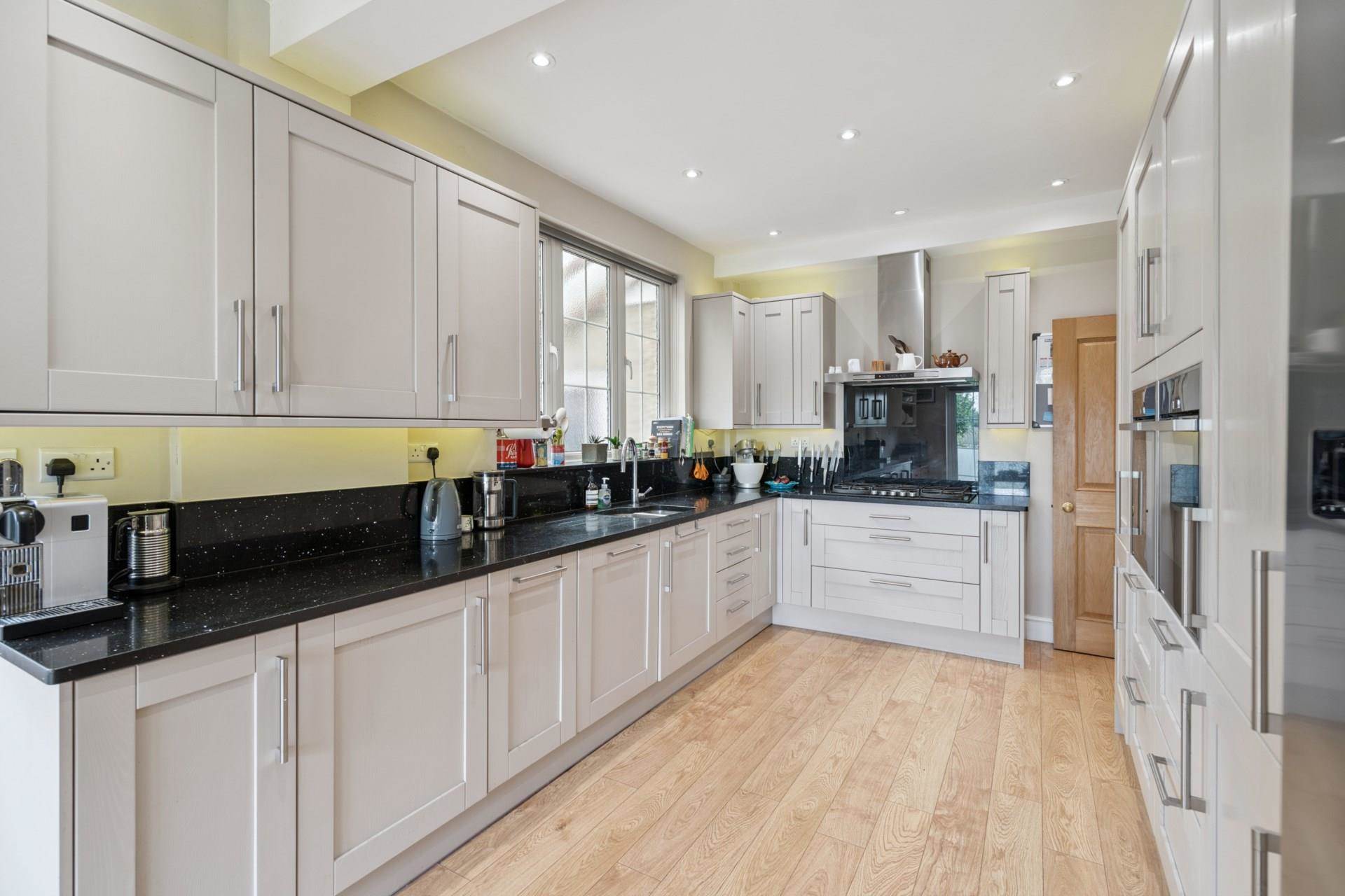 Additional Property Image 4 bedroom Semi Detached for sale in Bushey 8