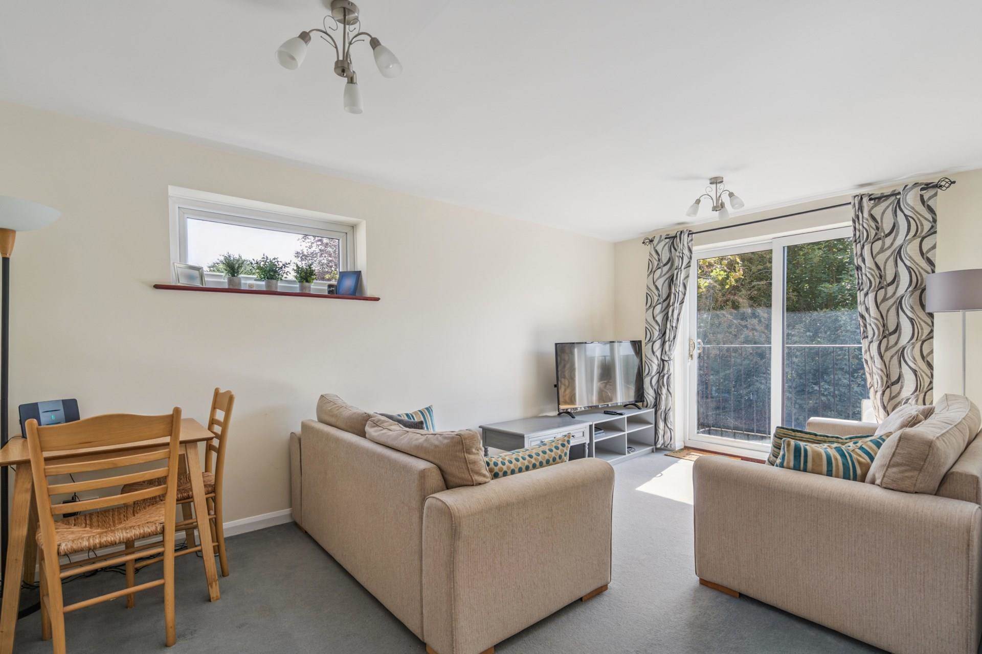 Additional Property Image 2 bedroom Flat for sale in Bushey 2