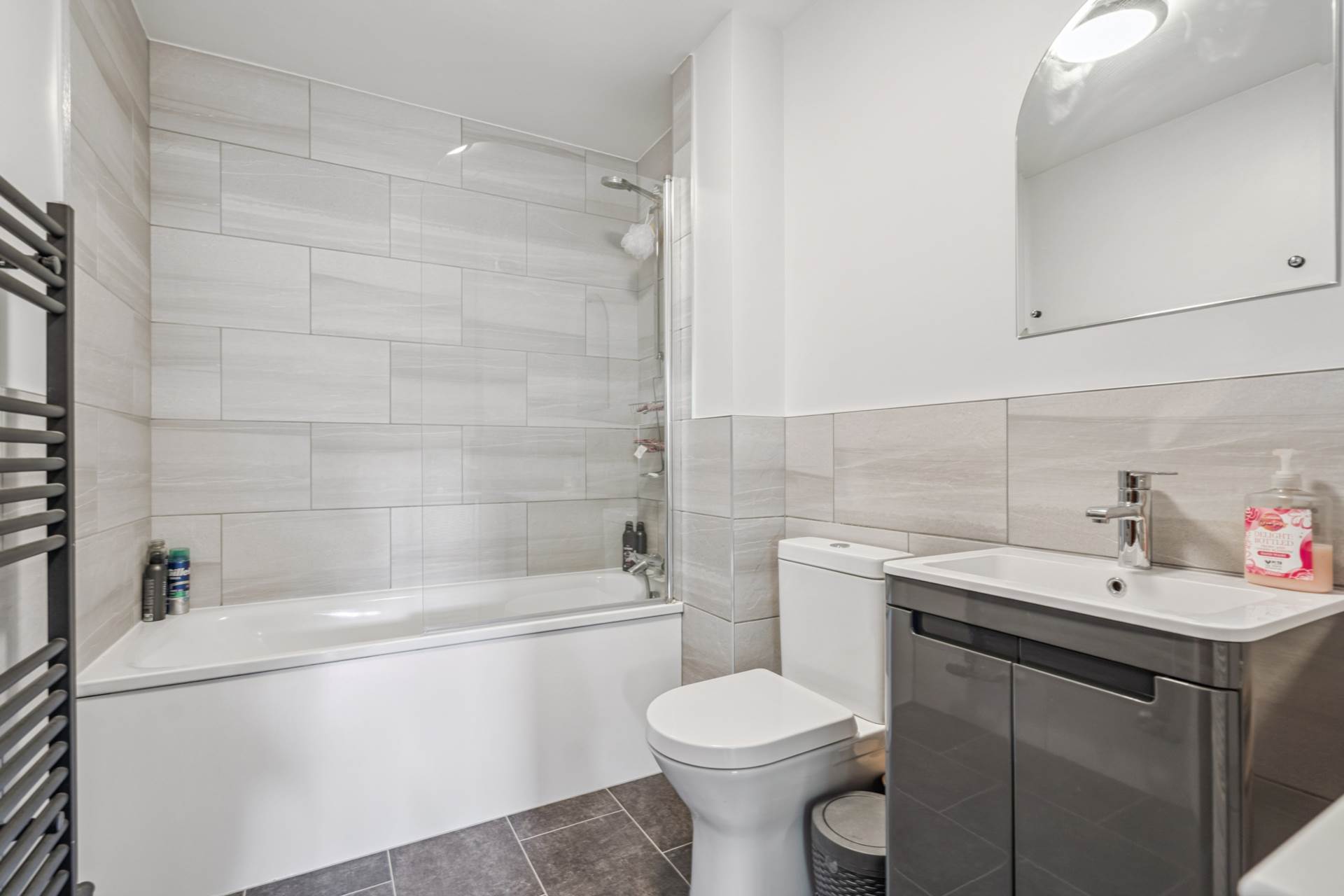 Additional Property Image 2 bedroom Flat for sale in Bushey 8