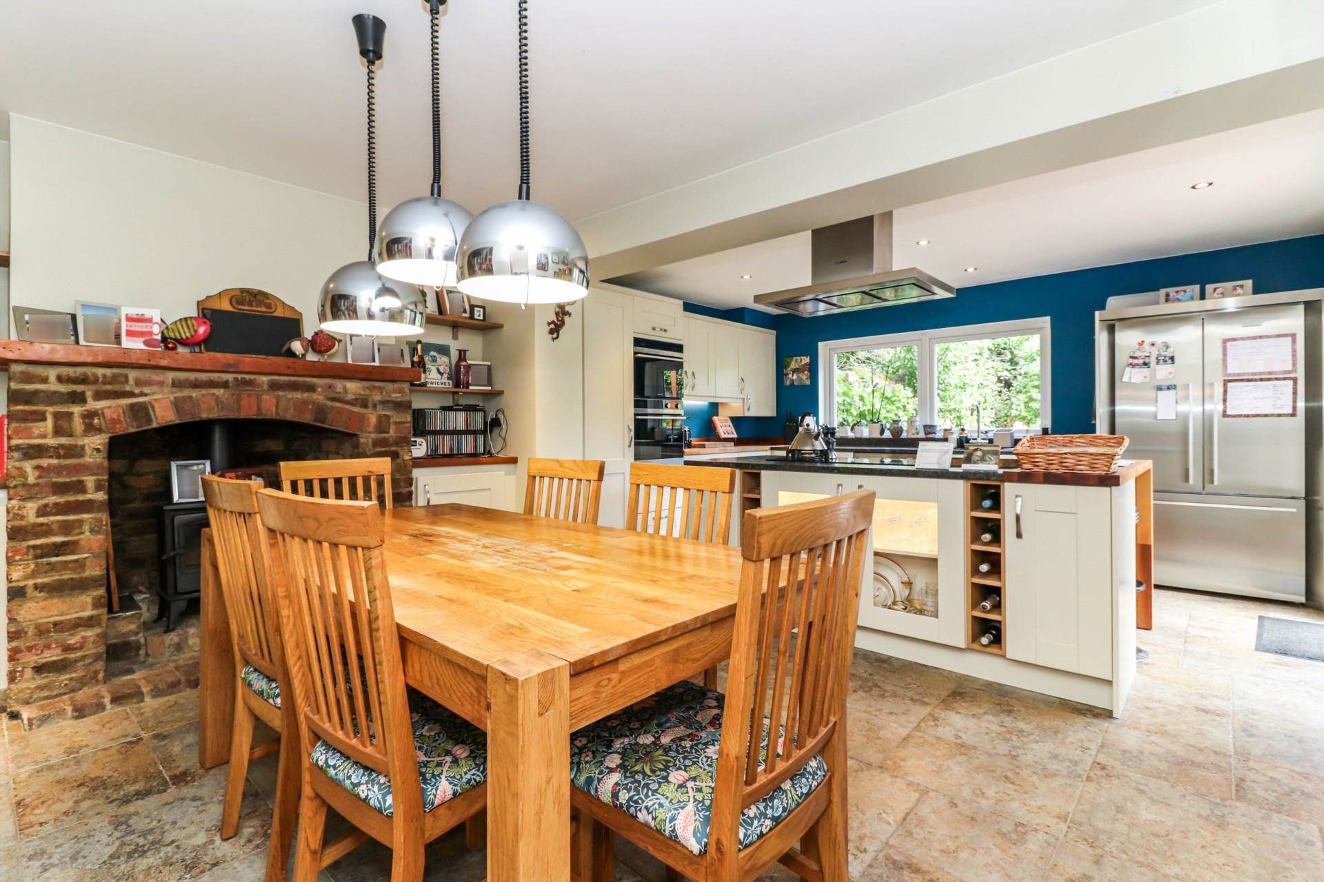 Additional Property Image 4 bedroom Detached for sale in Watford 2